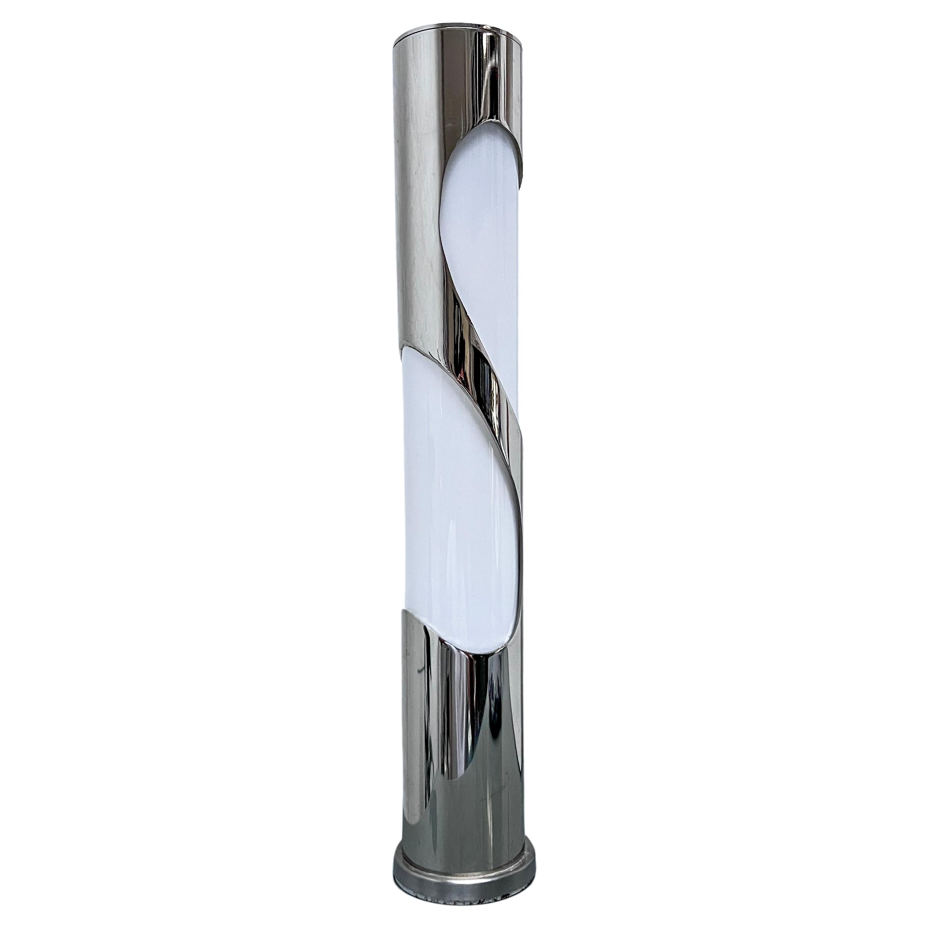 Lampe de table décorative française de l'ère spatiale en métal chromé et verre en vente