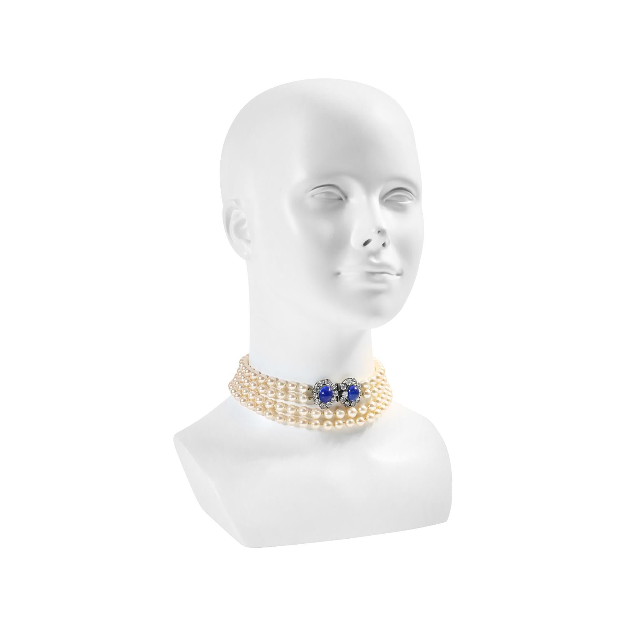 Collar largo francés vintage de doble perla de imitación circa años 60 en Bueno estado para la venta en New York, NY