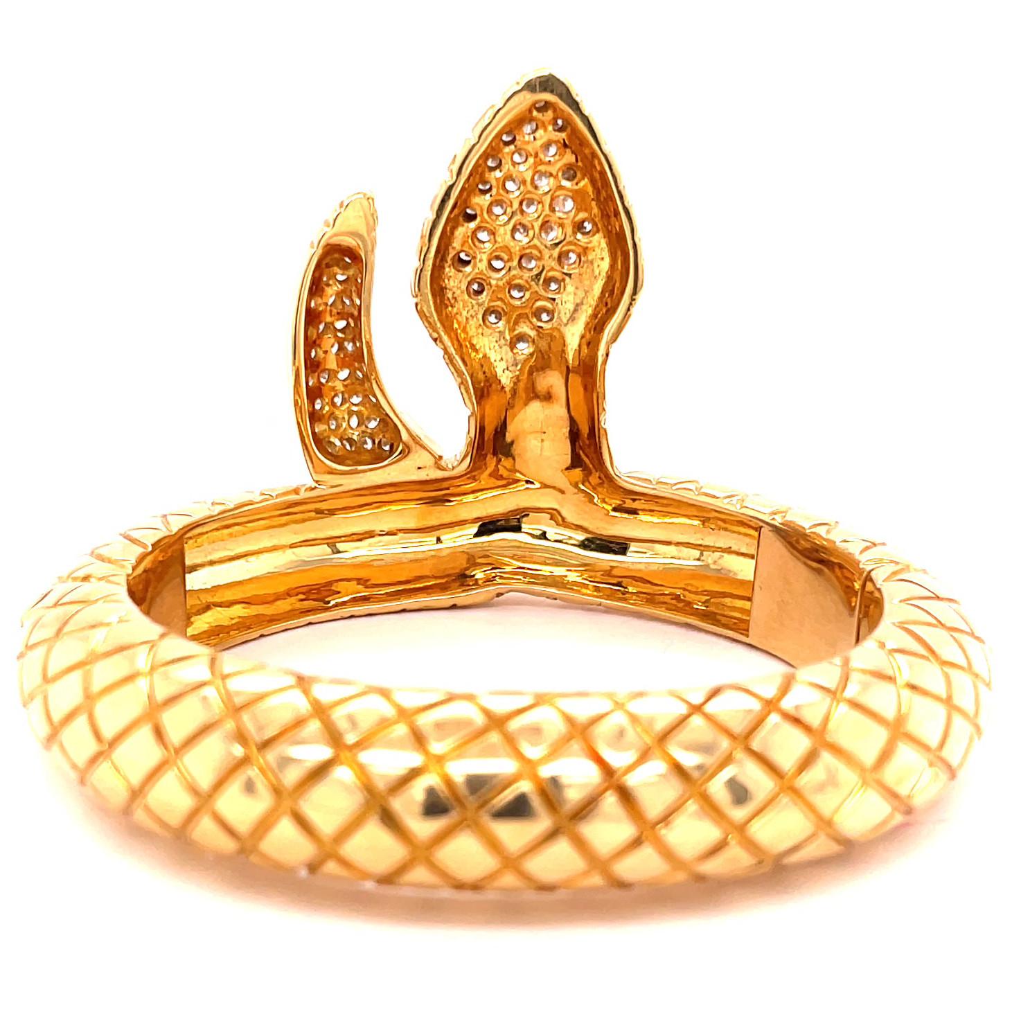 Women's or Men's Vintage French Diamond 18 Karat Gold Snake Bracelet