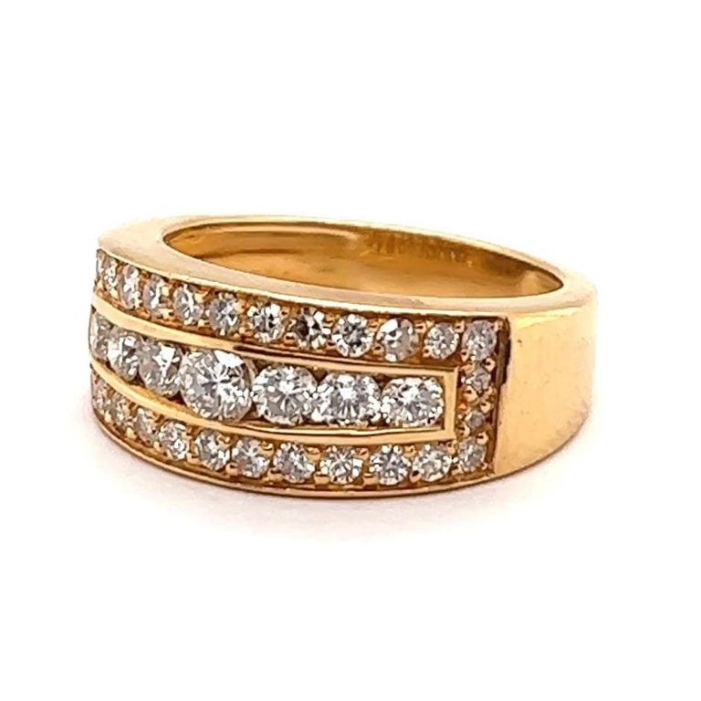 Vintage French Diamond 18 Karat Yellow Gold Band Ring For Sale at 1stDibs
