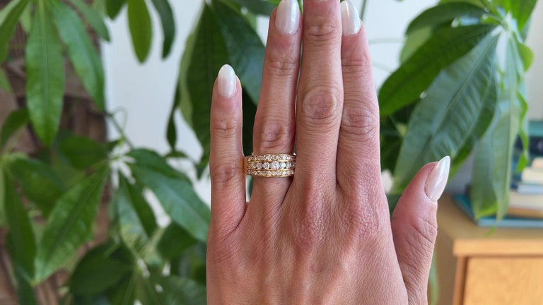 Vintage French Diamond 18 Karat Yellow Gold Band Ring For Sale at 1stDibs