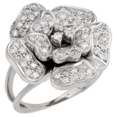 Anello francese d'epoca con diamante e oro bianco 18 carati a forma di fiore