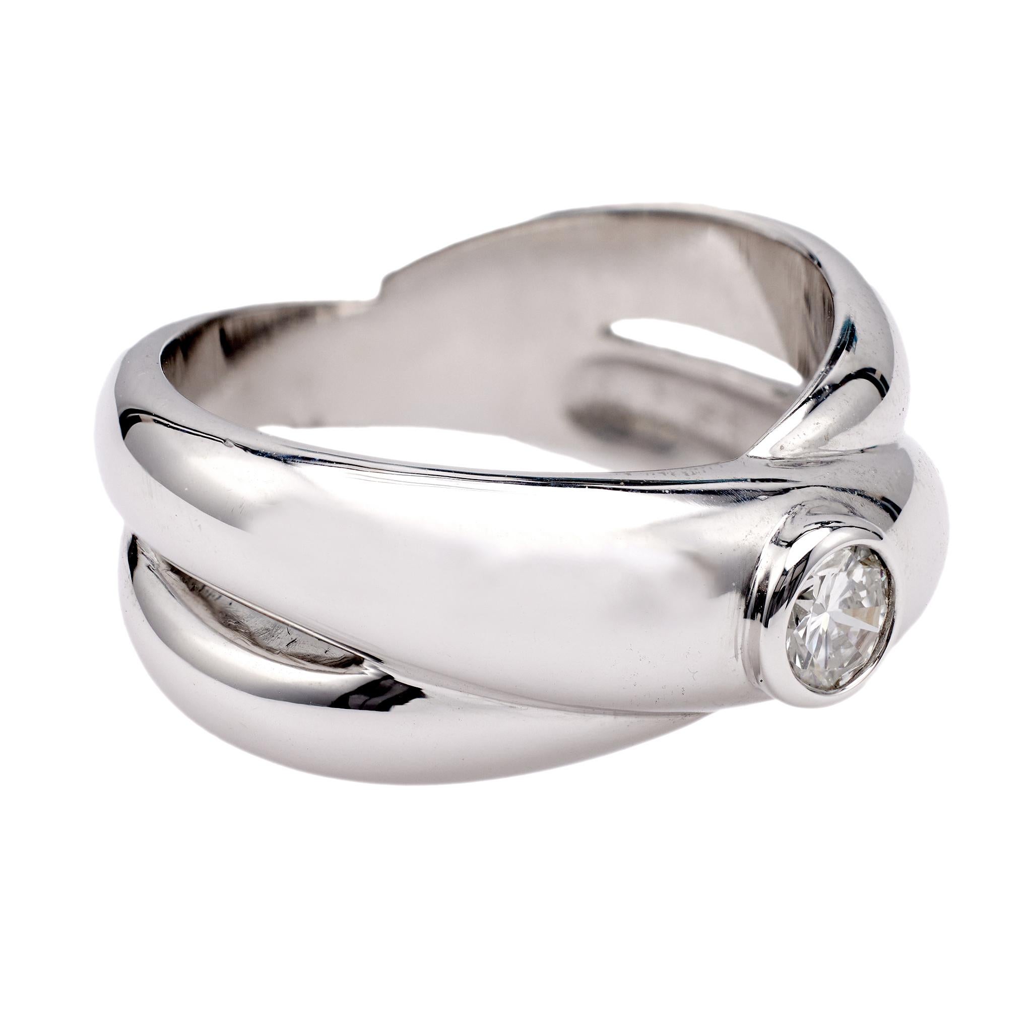 Women's or Men's Vintage French Diamond 18k White Gold Ring For Sale