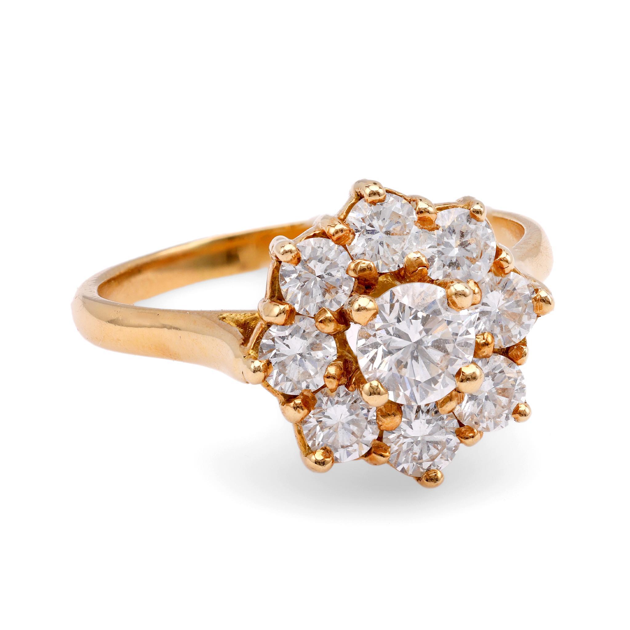 Französischer Diamant-Cluster-Ring aus 18 Karat Gelbgold mit Diamanten (Brillantschliff)