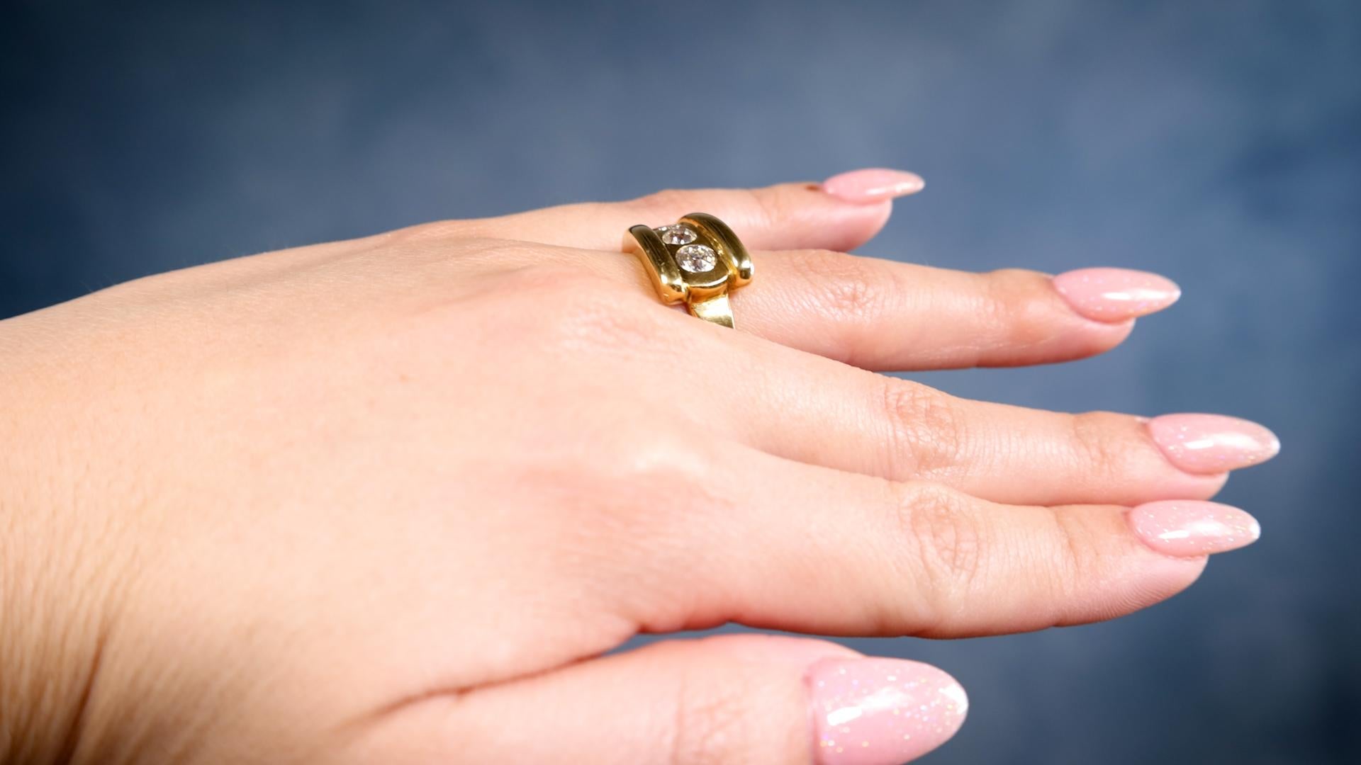Vintage French Diamond 18k Yellow Gold Ring In Good Condition For Sale In Beverly Hills, CA
