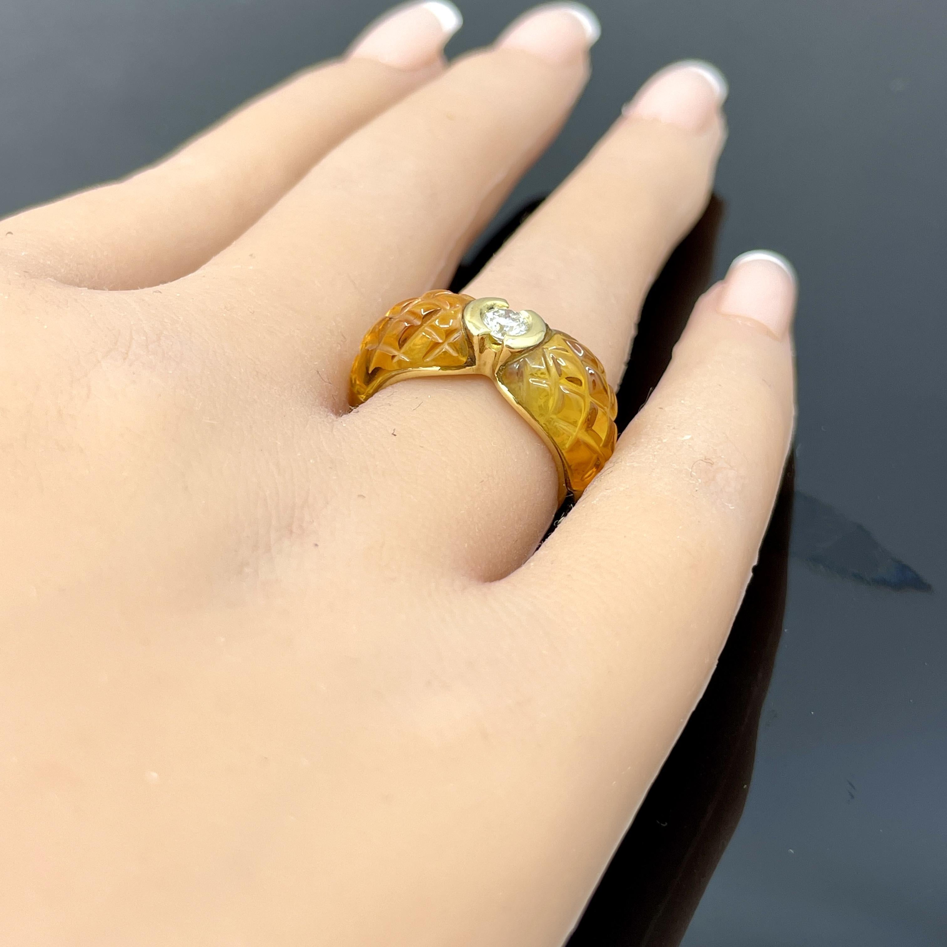 Anello francese vintage con diamante e citrino intagliato in oro giallo 18 carati in vendita 4