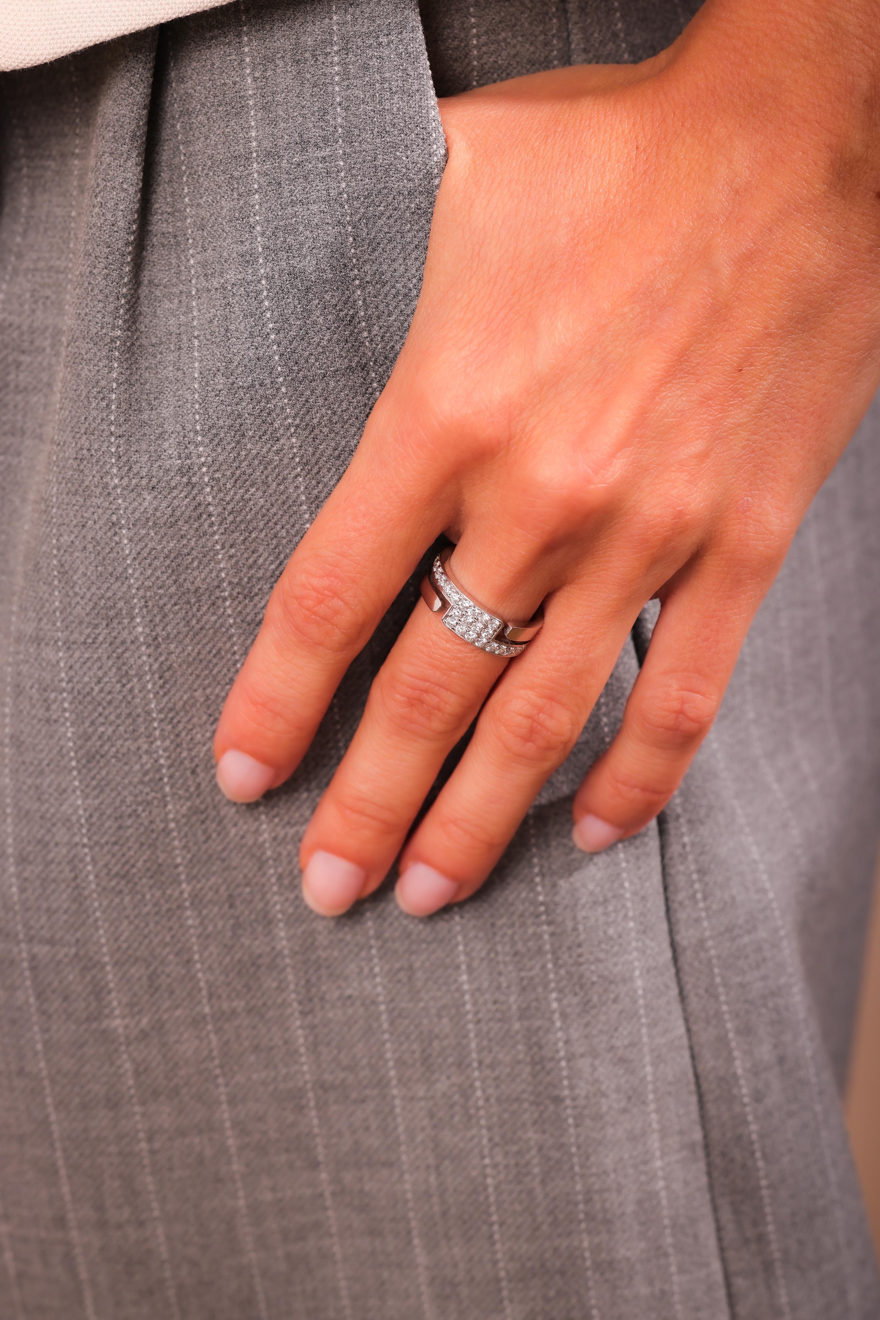 Vintage French Diamond Platinum Zig Zag Band In Excellent Condition In Beverly Hills, CA