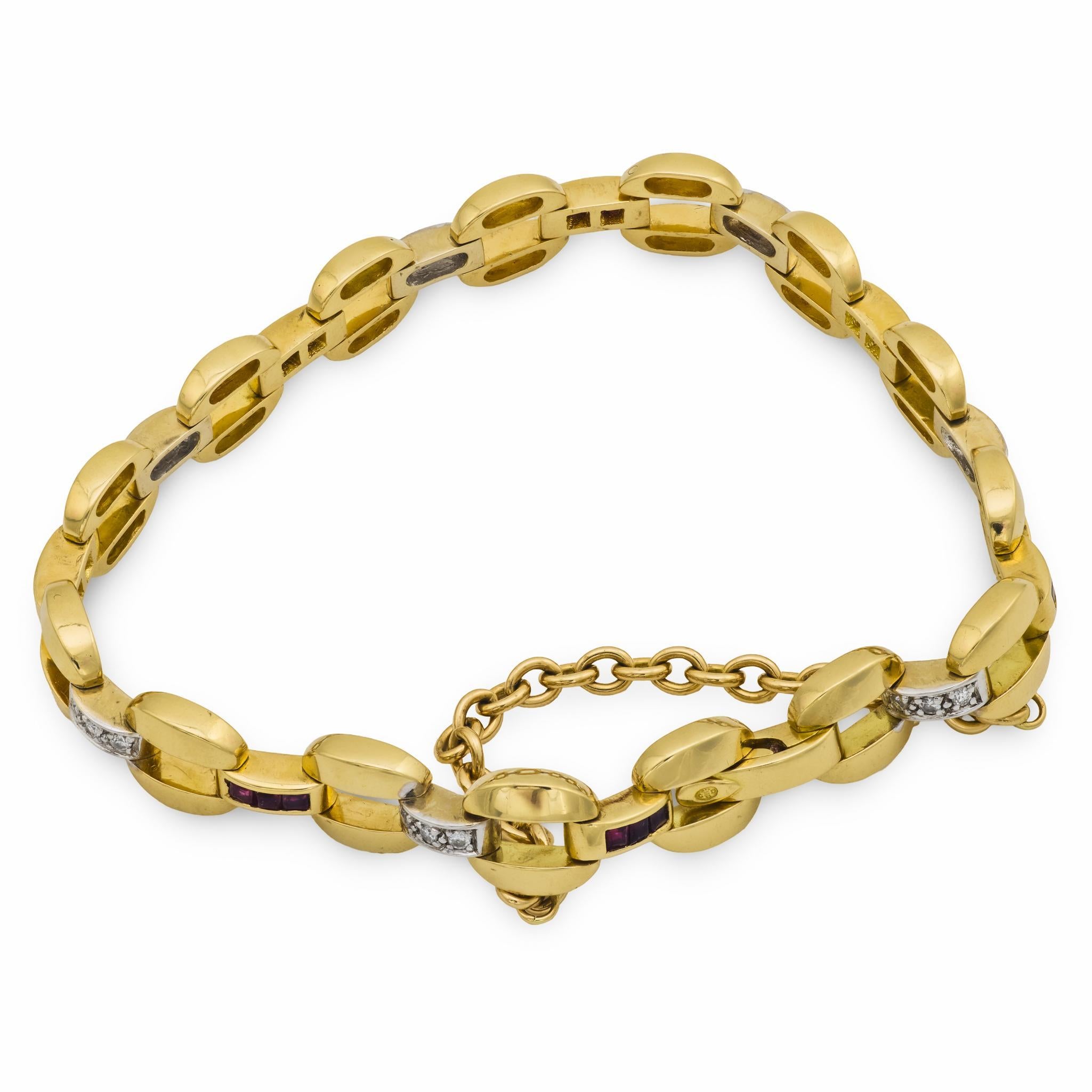 Bracelet vintage français en or jaune 18k diamant rubis Bon état - En vente à Beverly Hills, CA