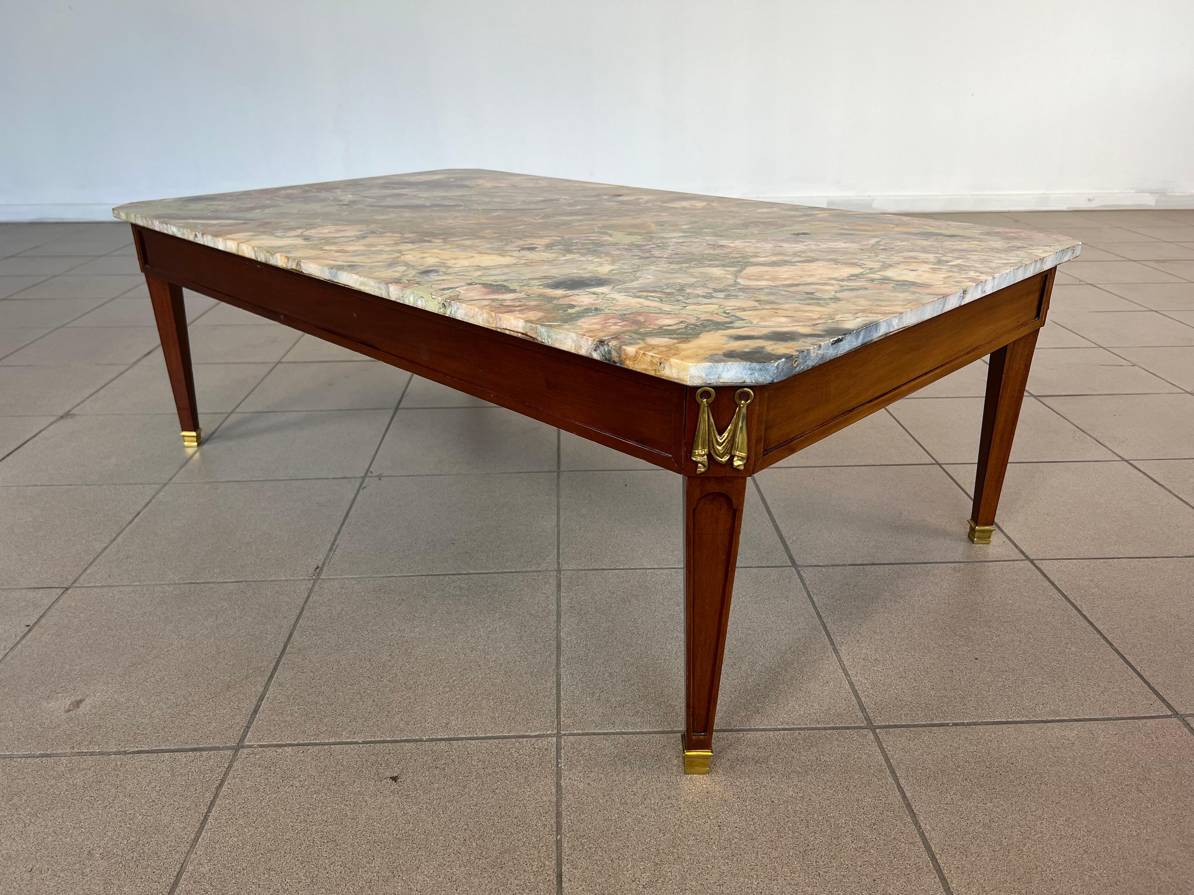 Vintage French Directoire Style Coffee Table With Brass and Marble Top In Good Condition For Sale In Bridgeport, CT