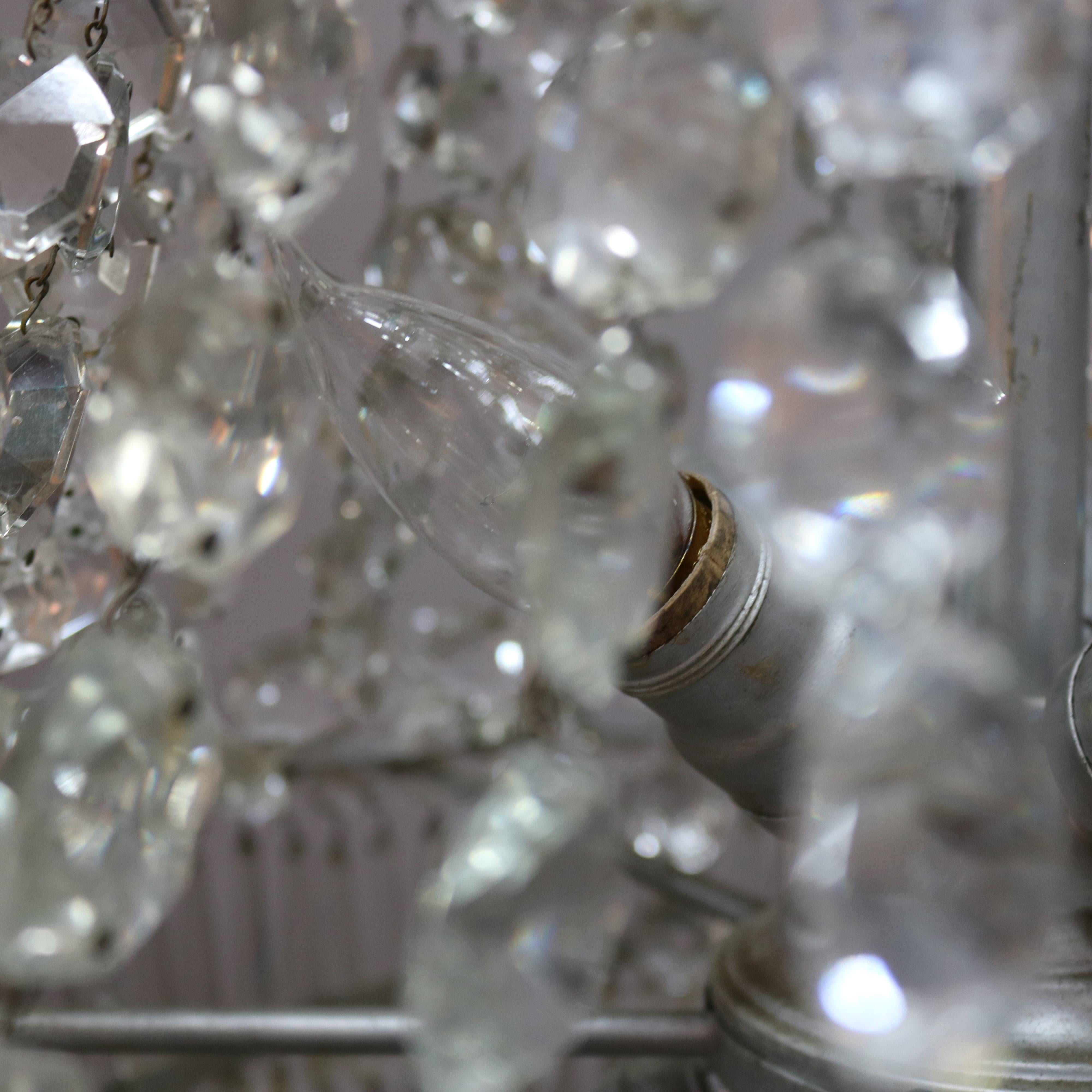 Französischer Drapierter Kristall-Stunden-Ehering mit 15-Licht-Kronleuchter, Vintage im Angebot 3
