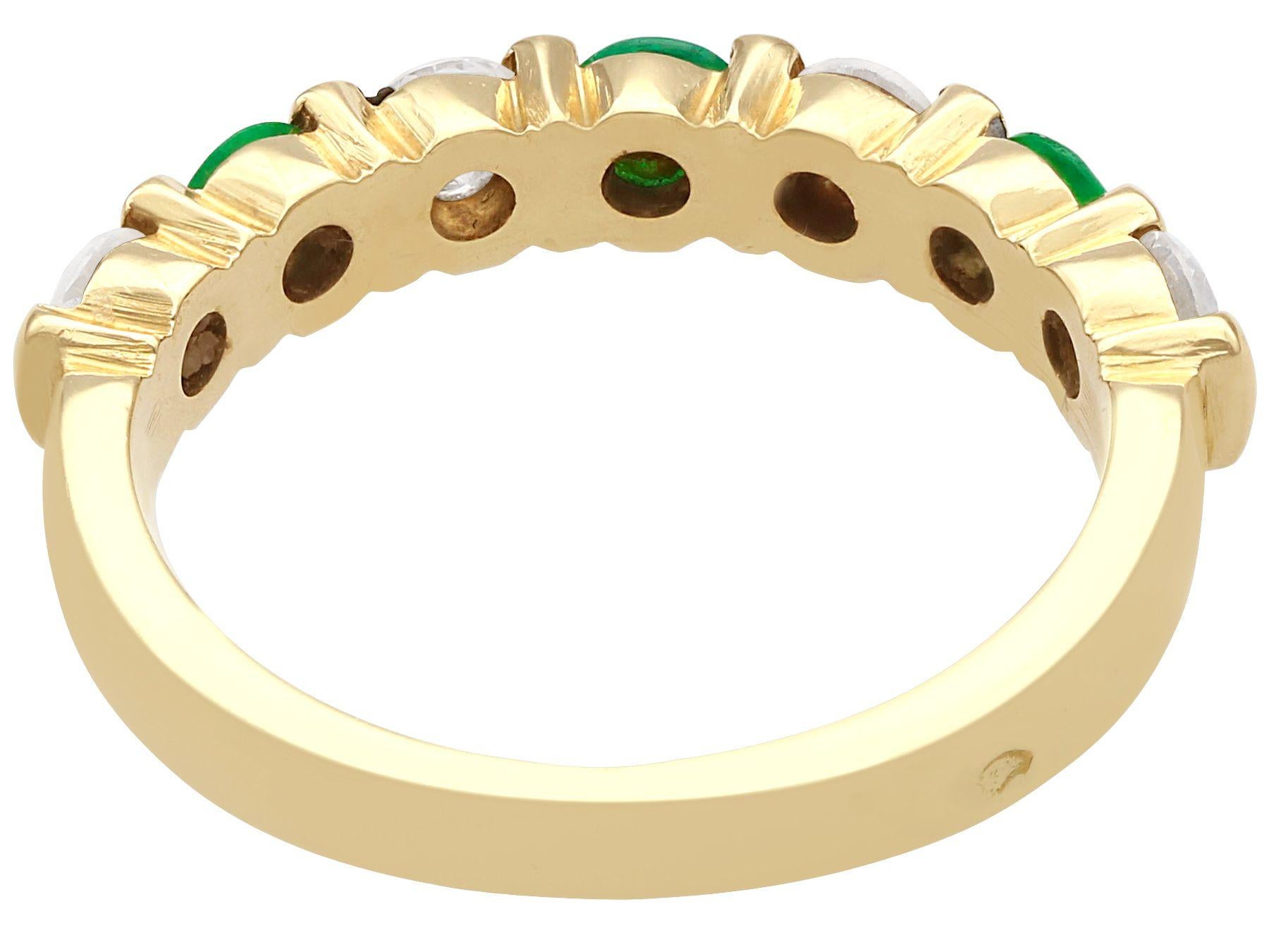 Round Cut Vintage French Emerald and Diamond Yellow Gold Ring For Sale