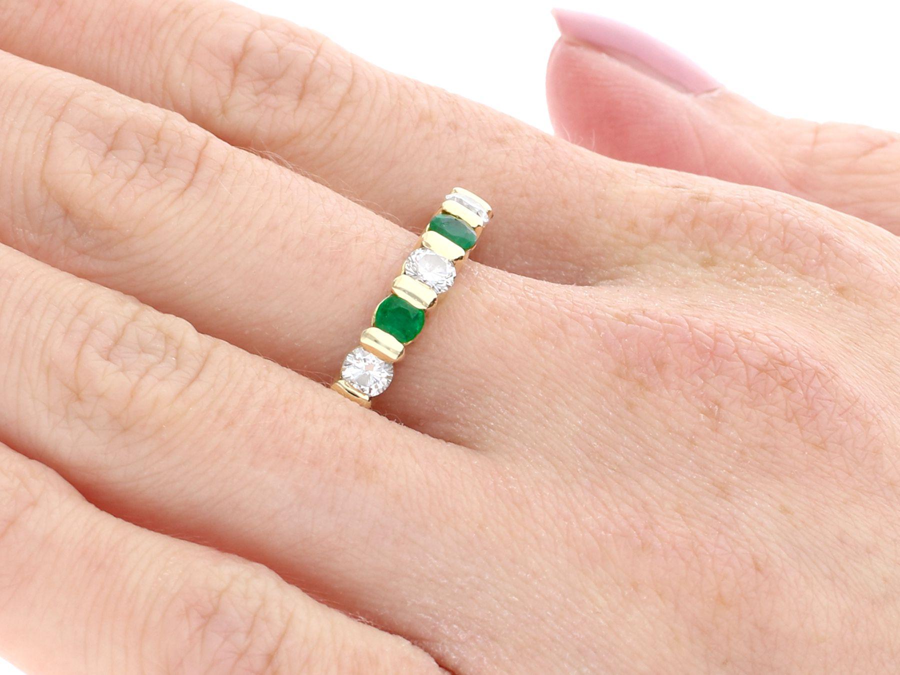 Women's or Men's Vintage French Emerald and Diamond Yellow Gold Ring For Sale
