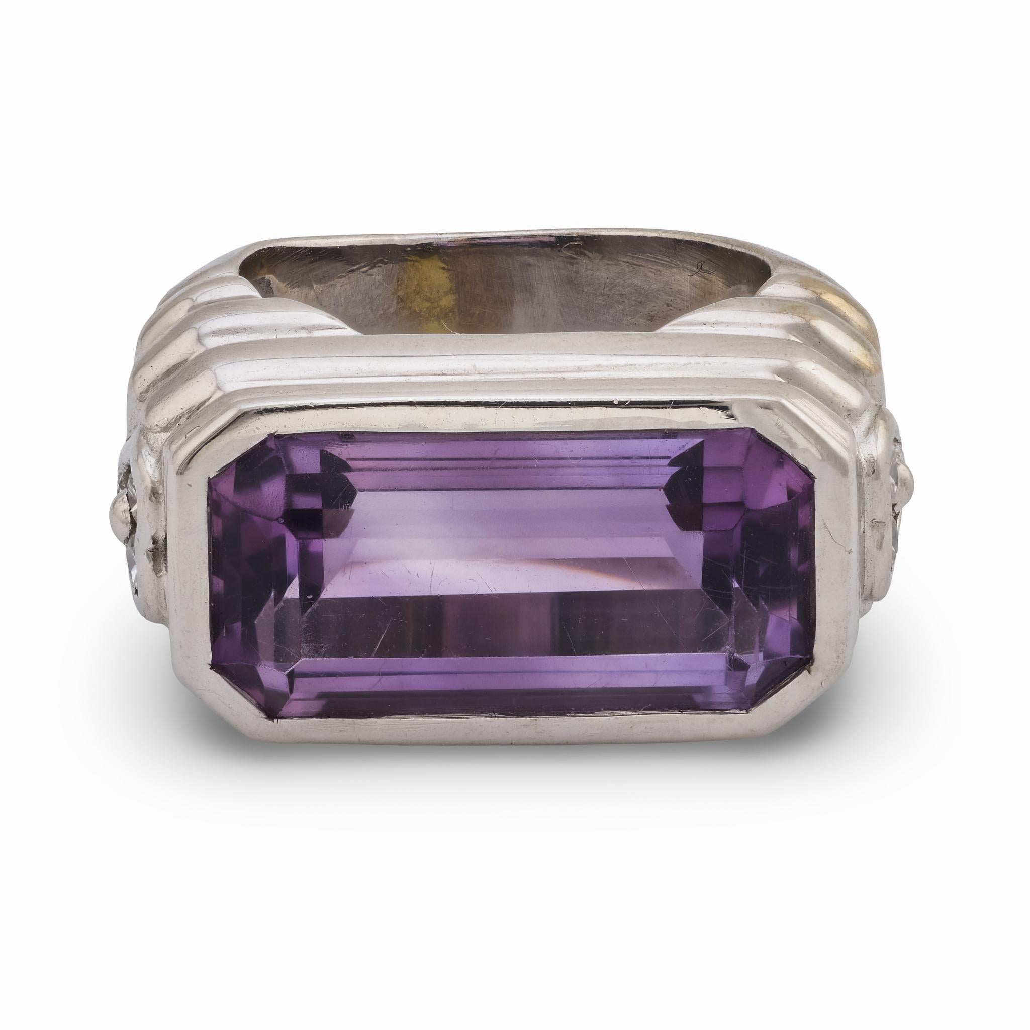 Vintage French Smaragdschliff Amethyst-Diamant 18k Weißgold-Cocktailring (Zeitgenössisch) im Angebot