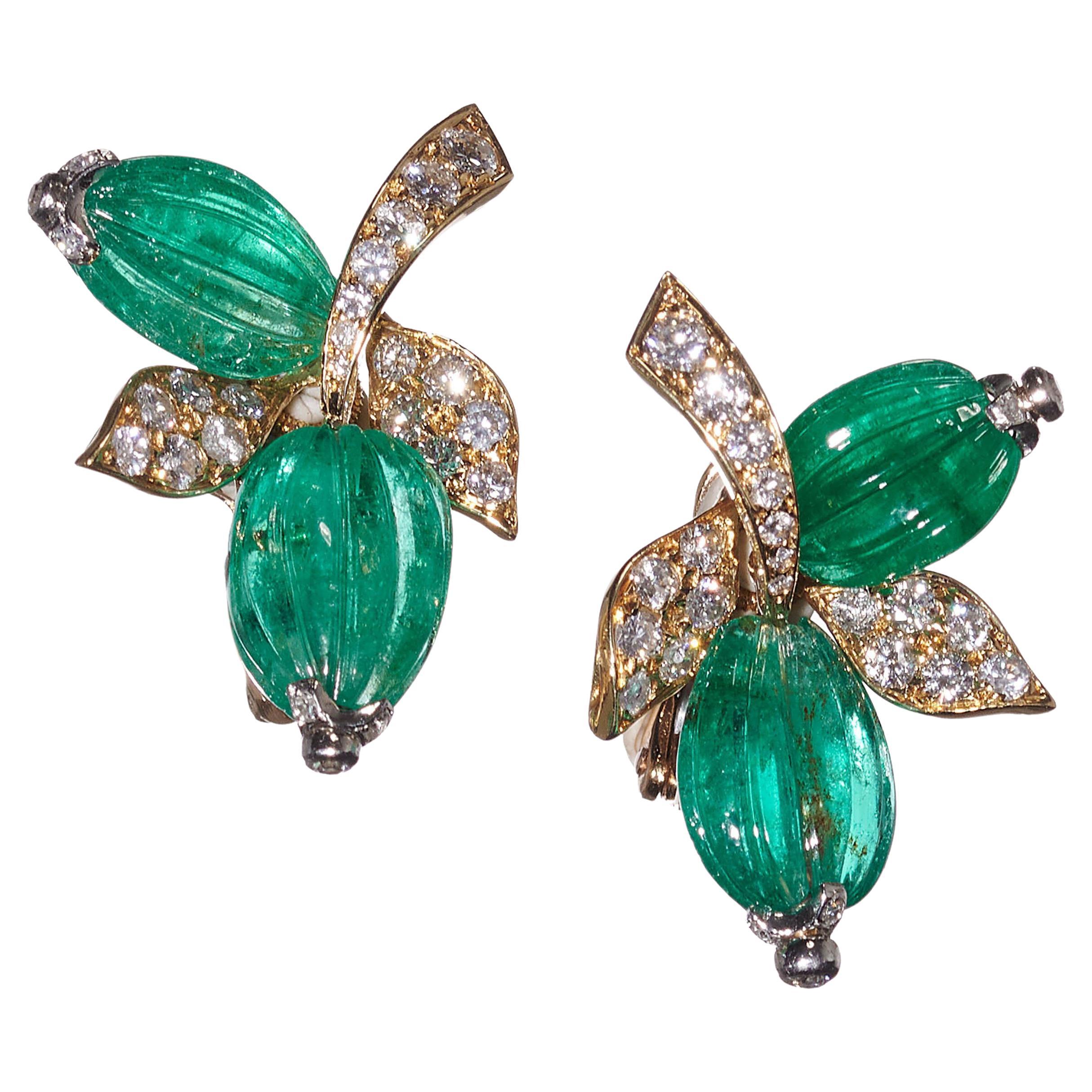 Vintage French Emerald Diamond and Gold Clip-on Earrings by André Vassort, Circa For Sale