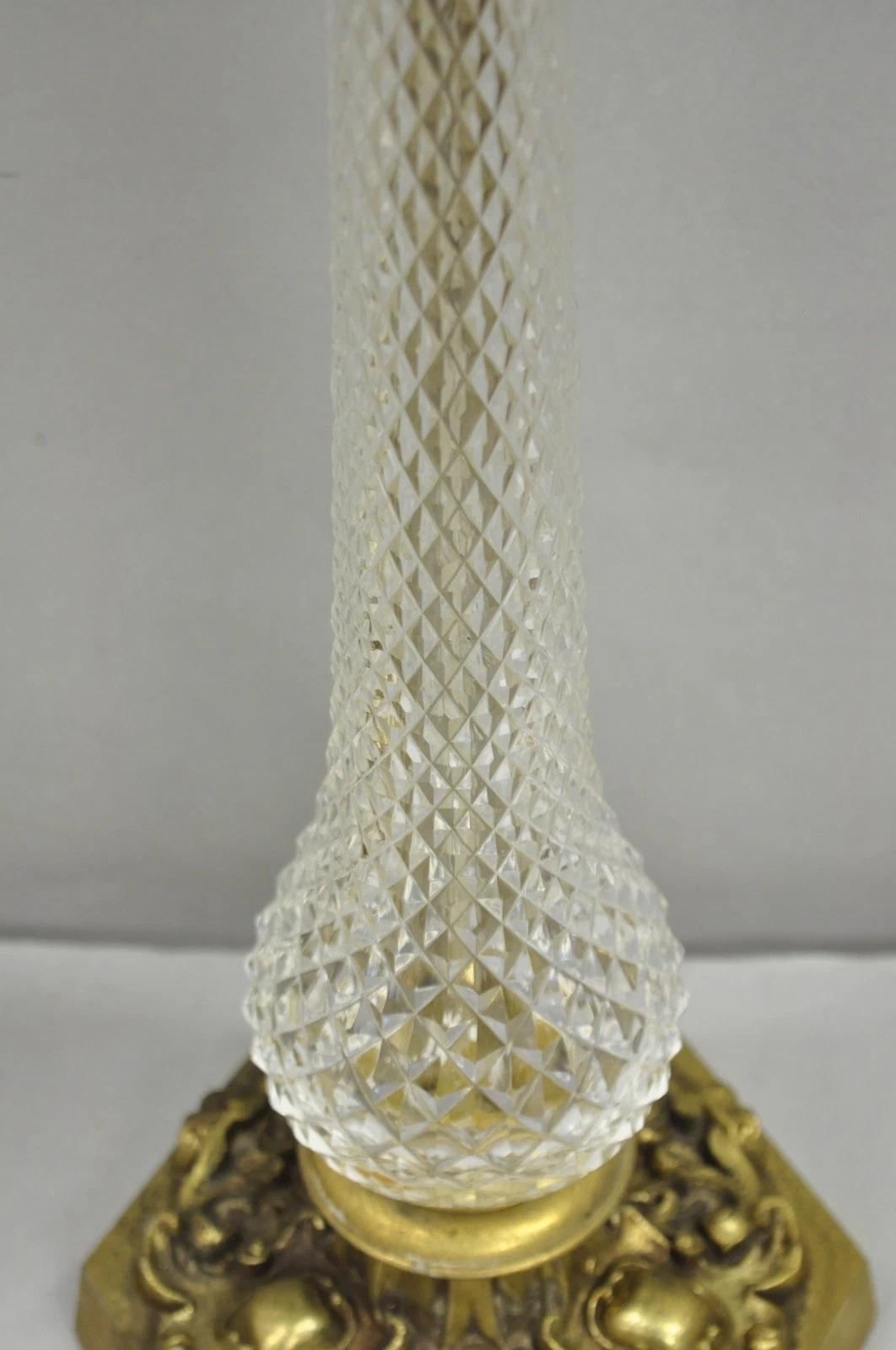 Paire de lampes de table Empire en laiton et cristal à colonne en verre 