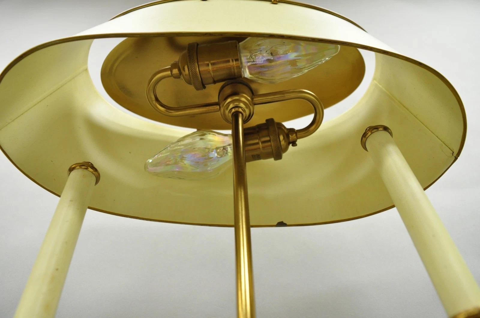 XX secolo Lampada da tavolo vintage Impero francese in ottone e metallo, candeliere Bouillotte in vendita