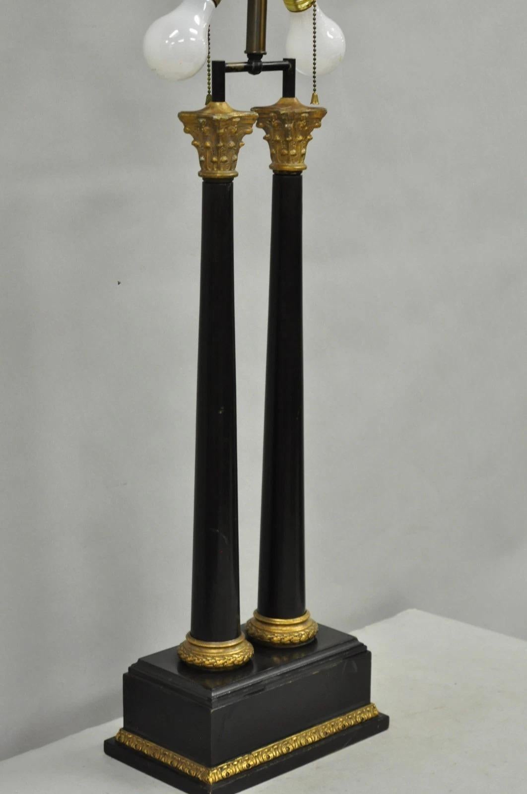 Vintage Französisch Empire Doppel hölzerne korinthische Säule Schwarz & Gold Tischlampe im Angebot 6