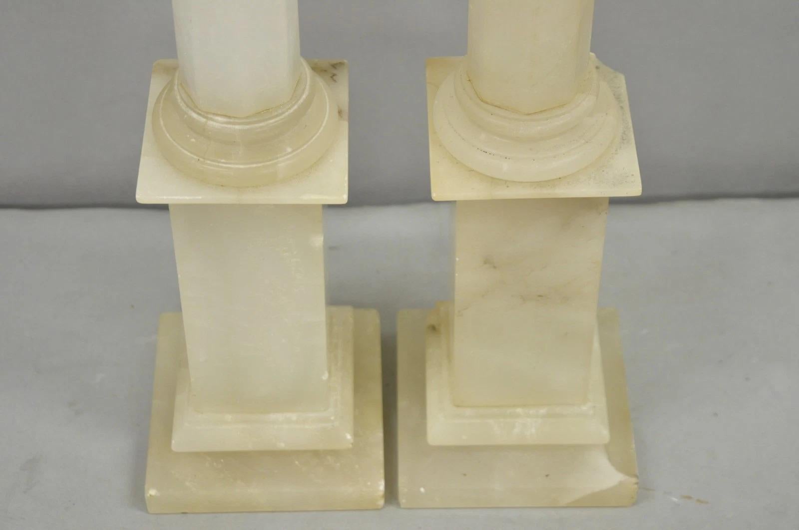 Vintage French Empire Italian Carved Alabaster Column Table Lamps - a Pair Bon état - En vente à Philadelphia, PA