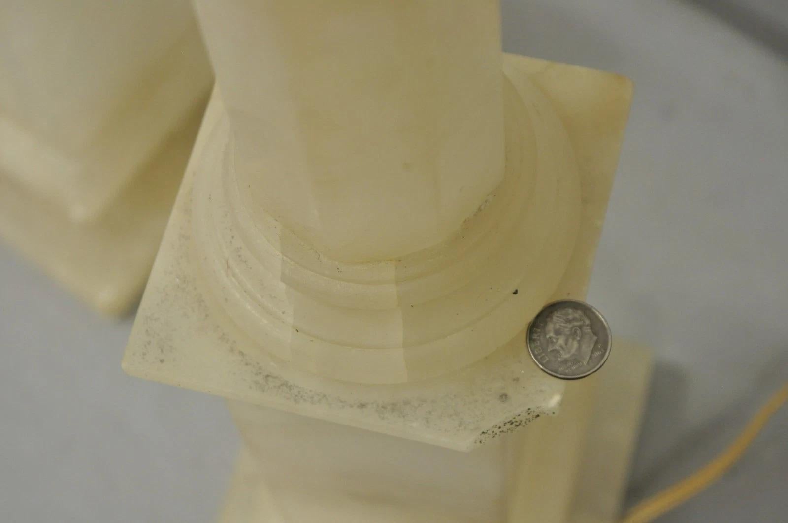 Albâtre Vintage French Empire Italian Carved Alabaster Column Table Lamps - a Pair en vente