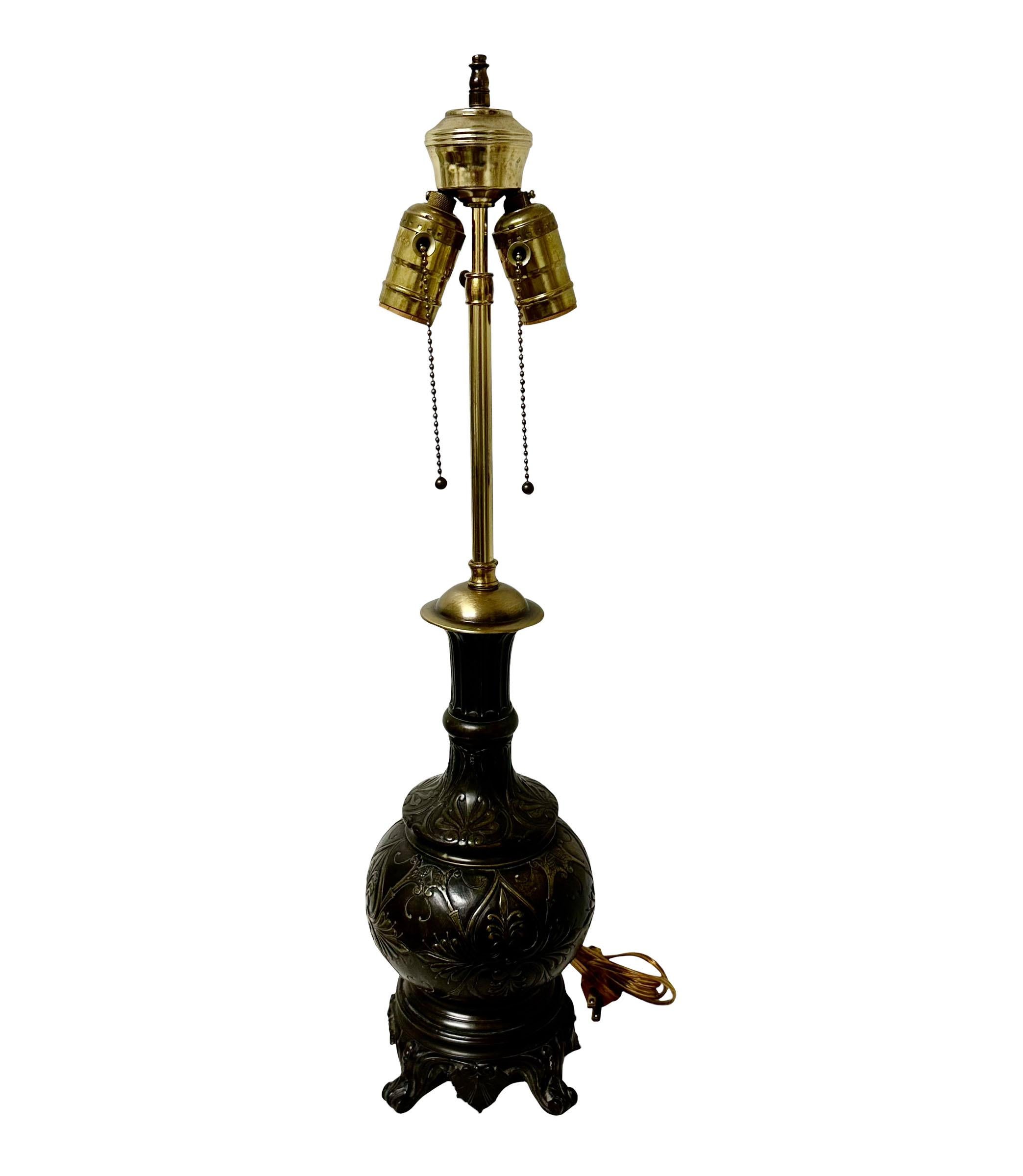 Französische Empire-Lampe, Vintage im Zustand „Gut“ im Angebot in Tampa, FL