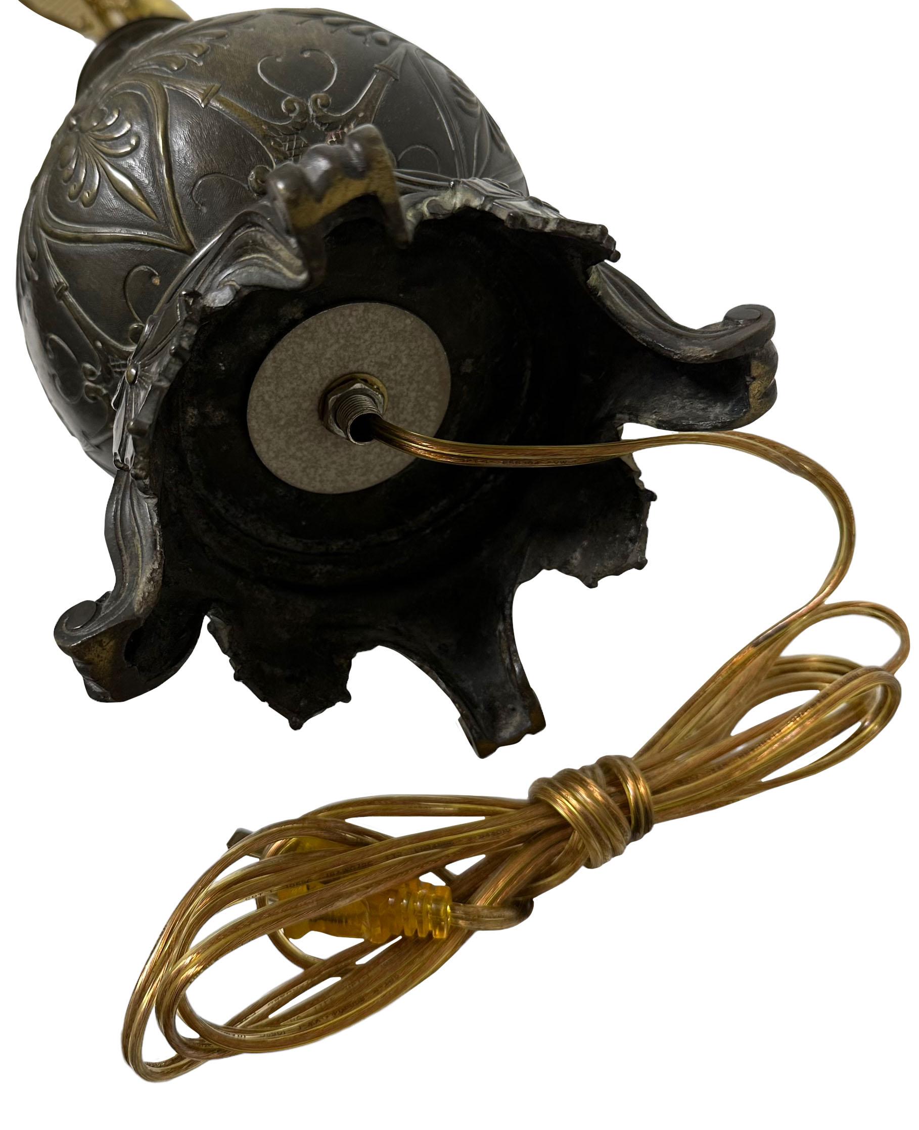 Französische Empire-Lampe, Vintage im Angebot 1