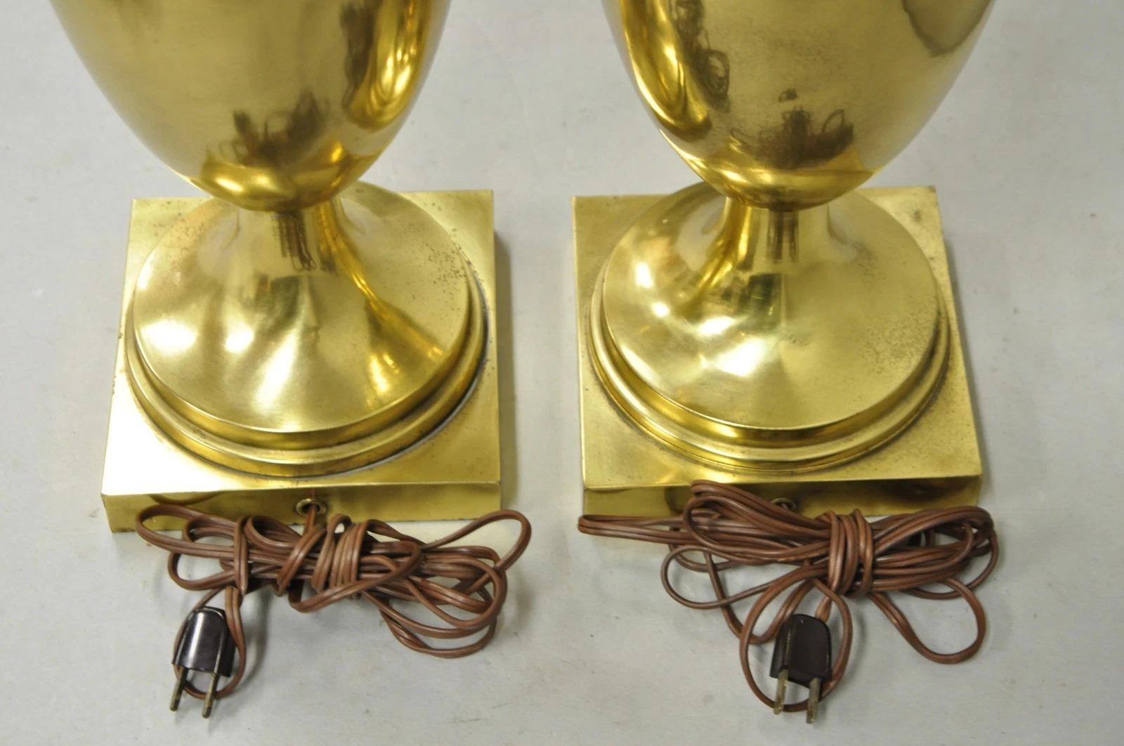 Vintage French Empire Neoclassical Gold Burnished Brass Urn Table Lamps - a Pair For Sale 5