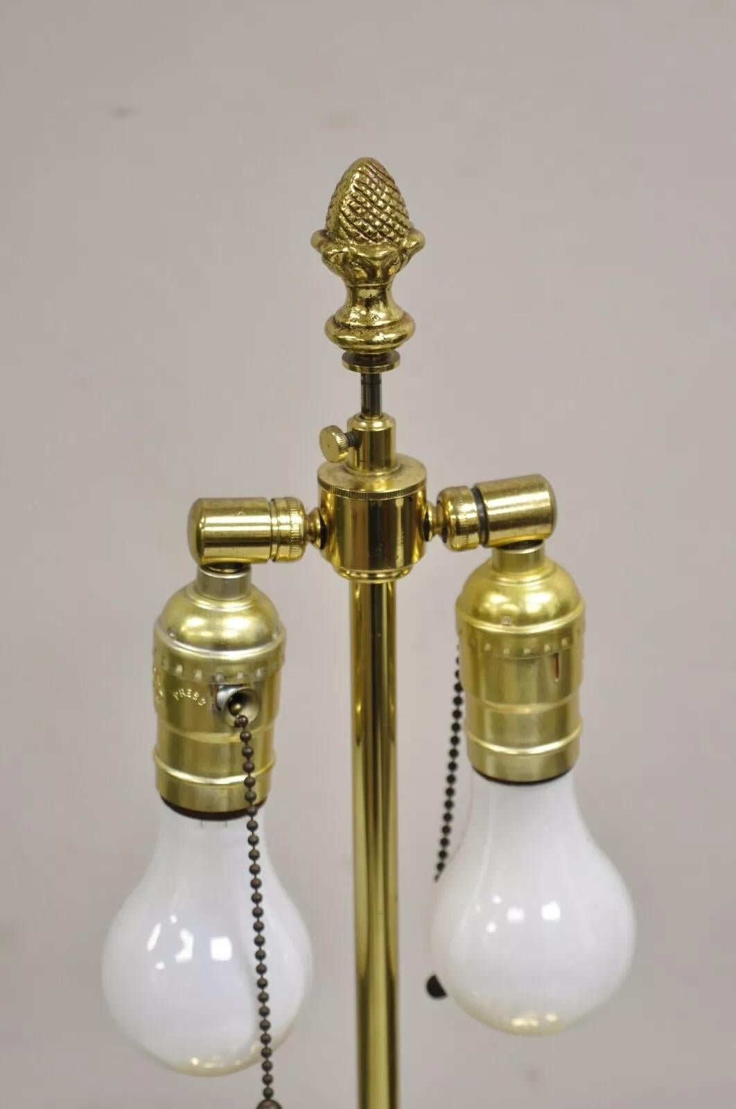 Ottone Vintage French Empire Neoclassical Italian Alabaster Marble Urn Table Lamp in vendita