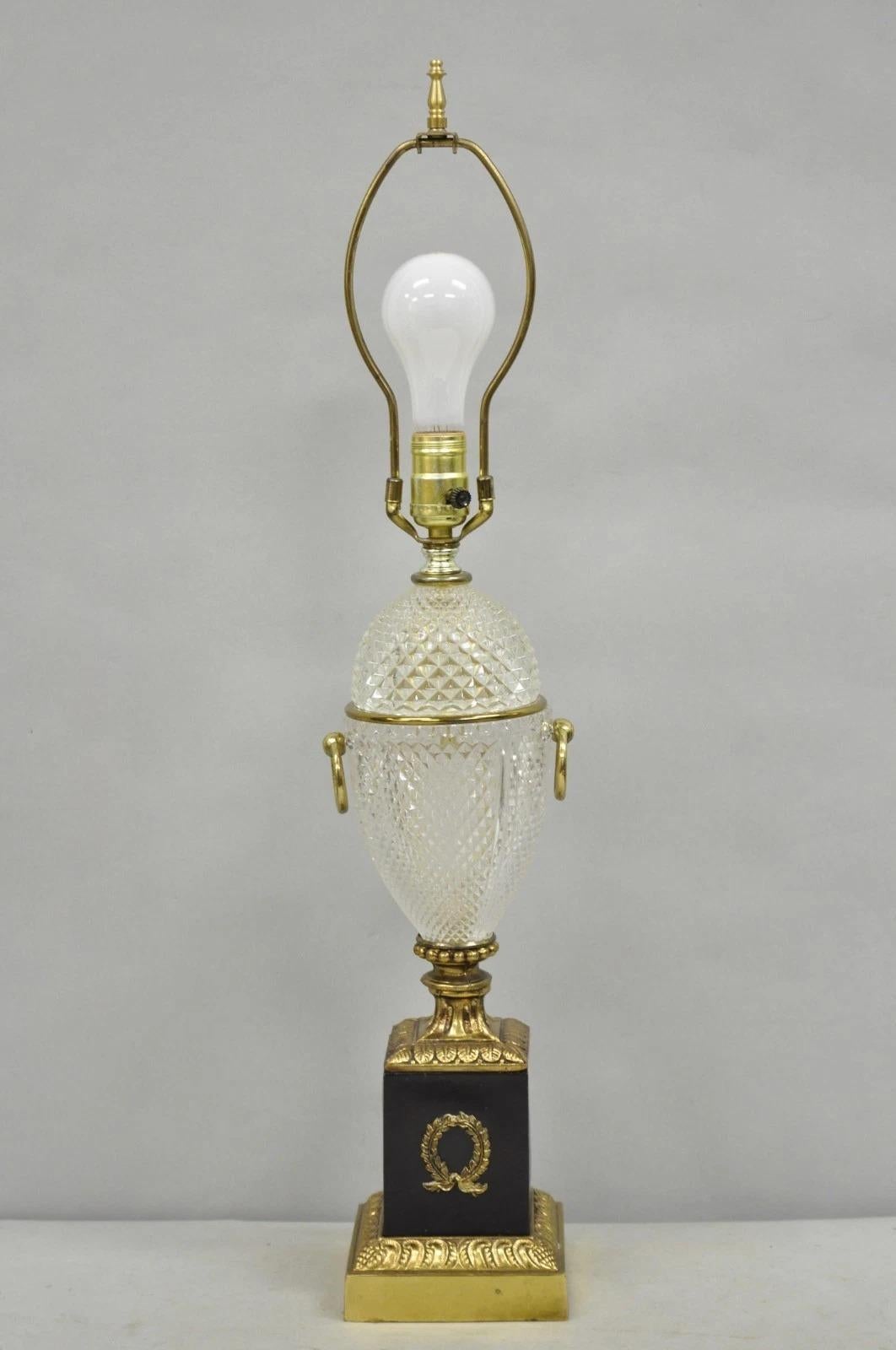 Vintage French Empire Neoclassical Style Crystal Glass Pineapple Table Lamp For Sale 6