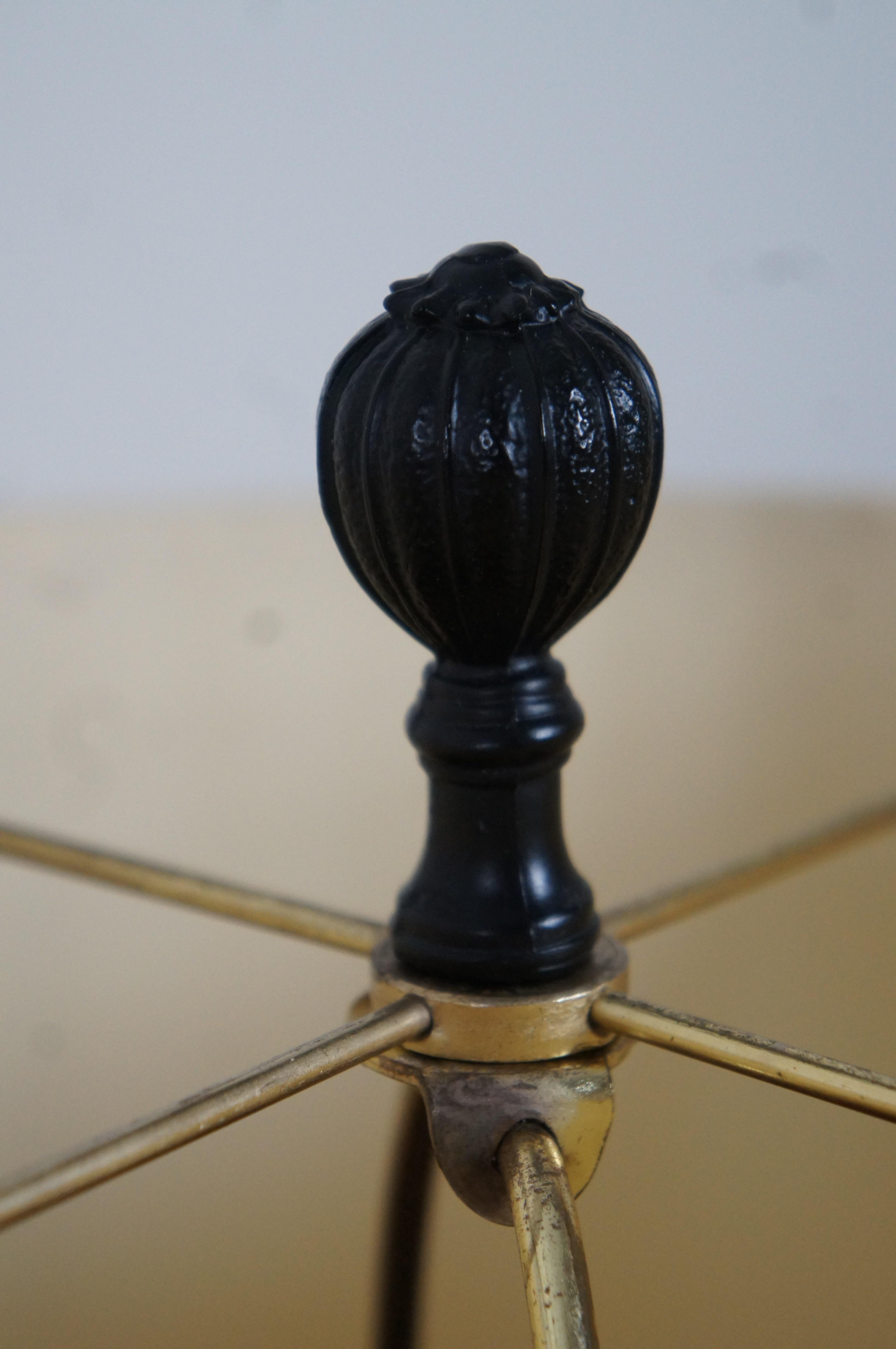 Lampada a urna in tole francese d'epoca Impero Neoclassica Lampada a urna in tole gialla Luce da tavolo Buffet in vendita 4