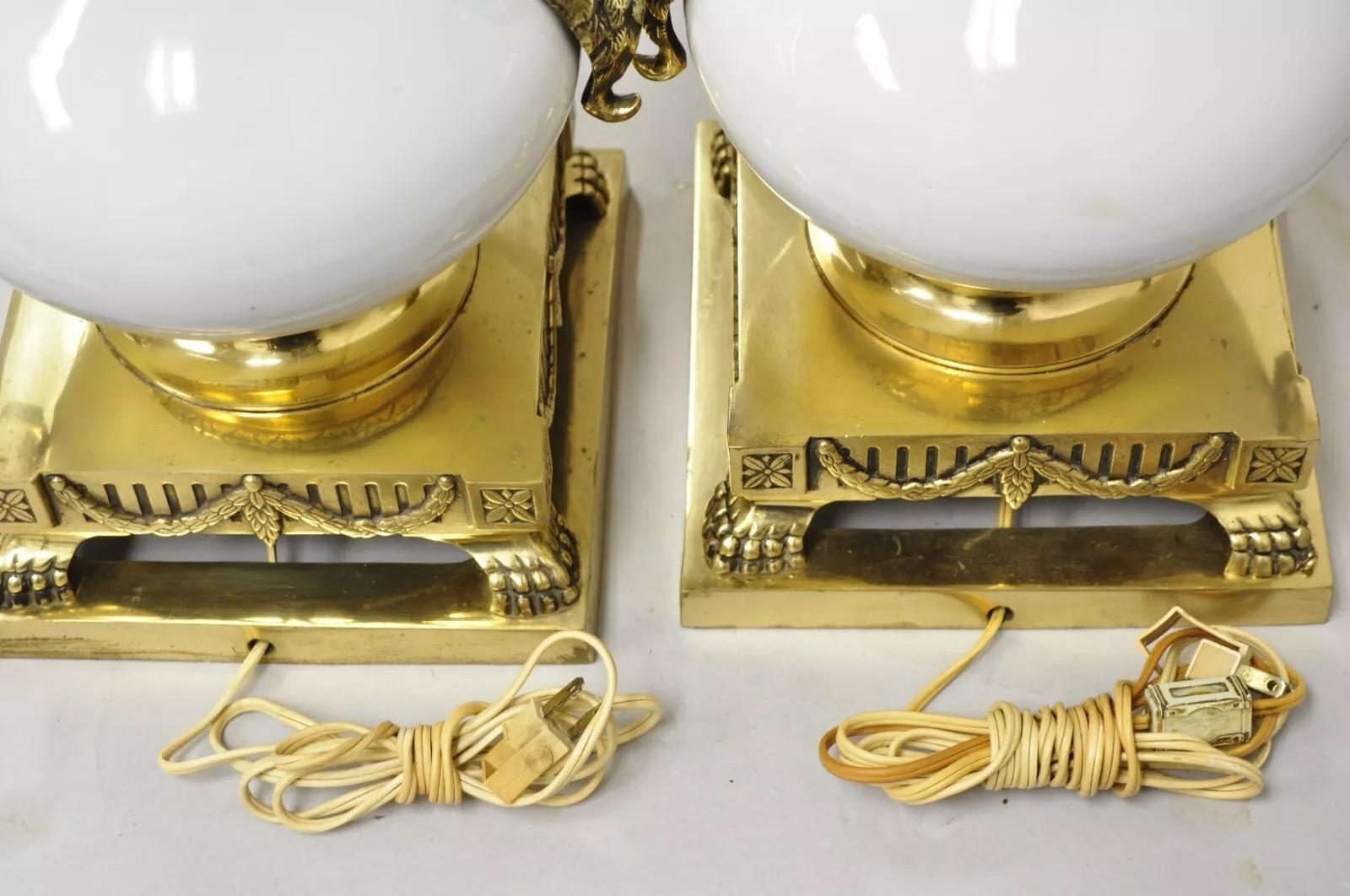 Vintage French Empire Neoclassical White Porcelain Brass Ormolu Table Lamp Pair For Sale 5