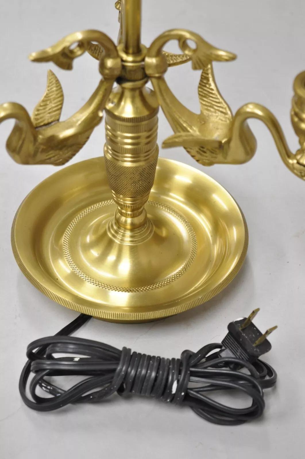 Lampada da scrivania a triplo candelabro Bouillotte in stile Impero Regency francese vintage in vendita 4