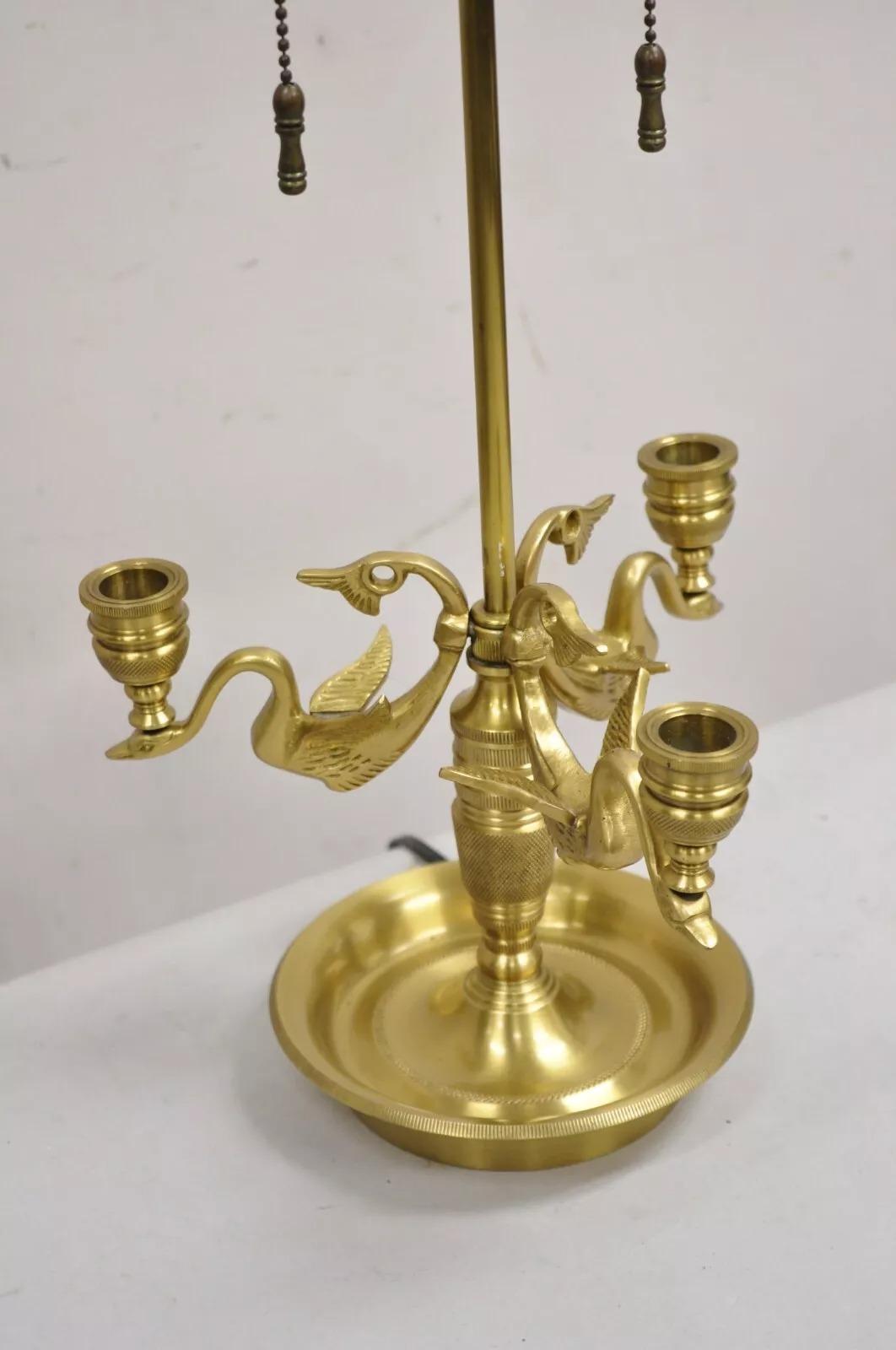 Lampada da scrivania a triplo candelabro Bouillotte in stile Impero Regency francese vintage in vendita 1