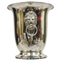 Secchiello per champagne vintage placcato in argento dell'Impero francese con teste di leone