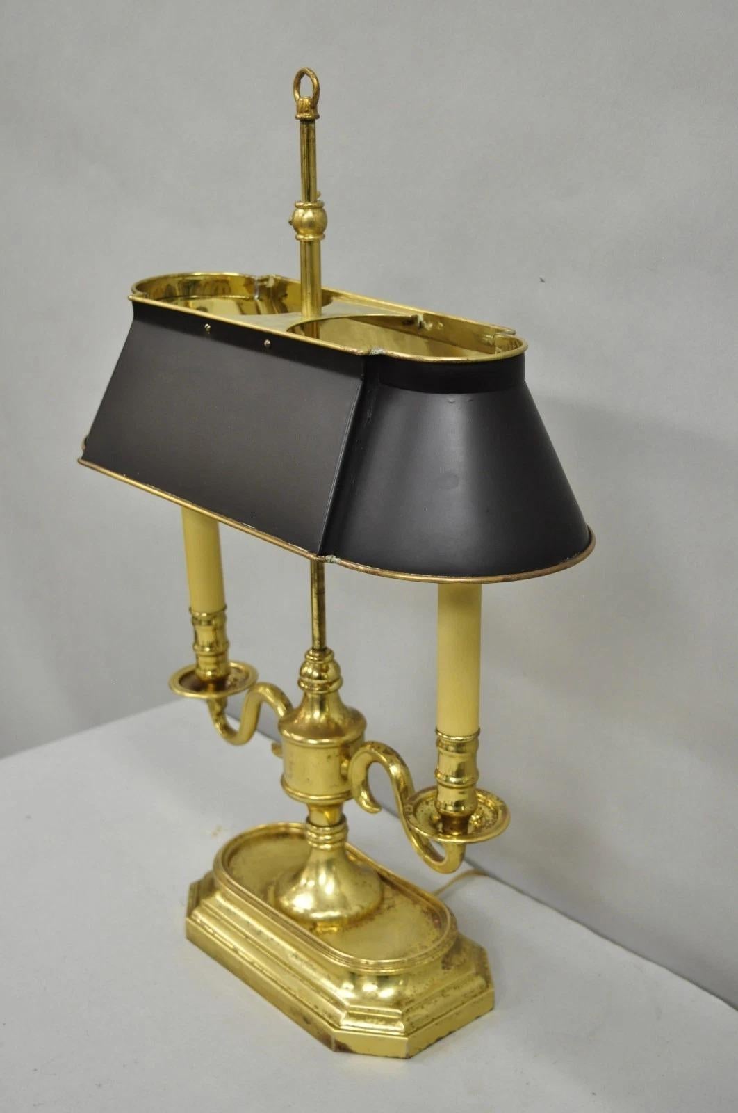 Lampe de bureau Bouillotte en laiton avec abat-jour en tôle. en vente 5