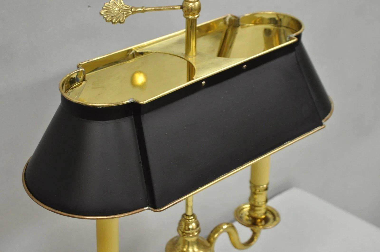 Lampe de bureau Bouillotte en laiton avec abat-jour en tôle. en vente 2