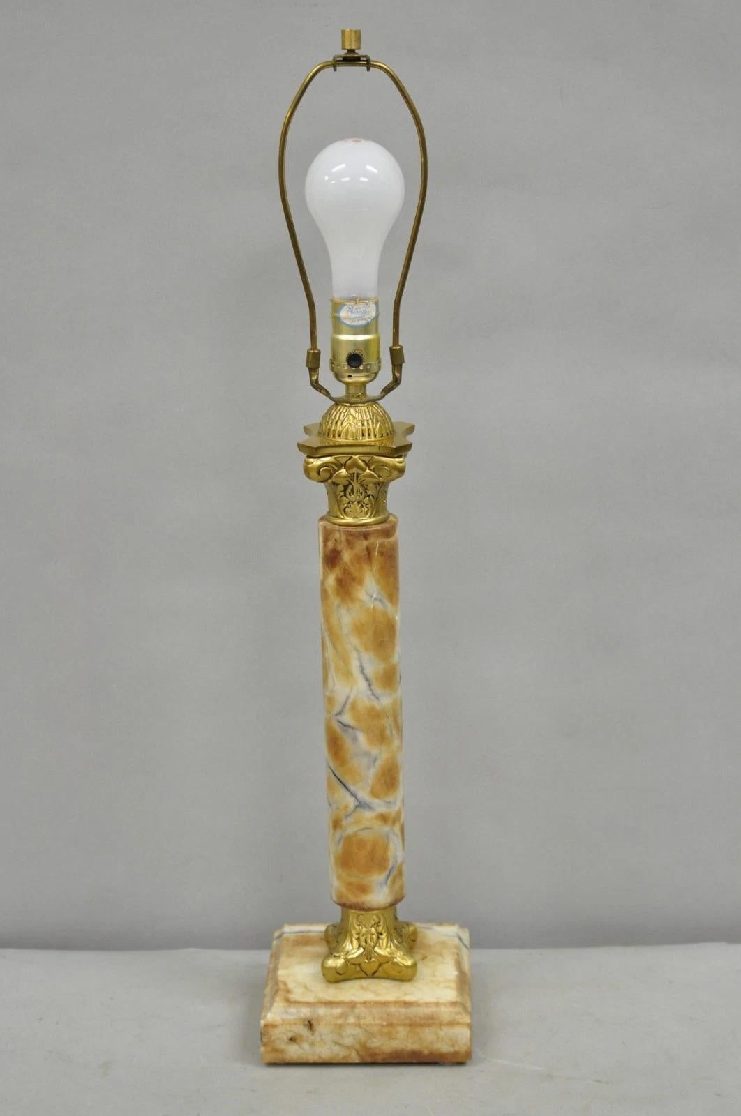 Lampada da tavolo d'epoca in stile impero francese con colonna corinzia in marmo marrone e ottone in vendita 5