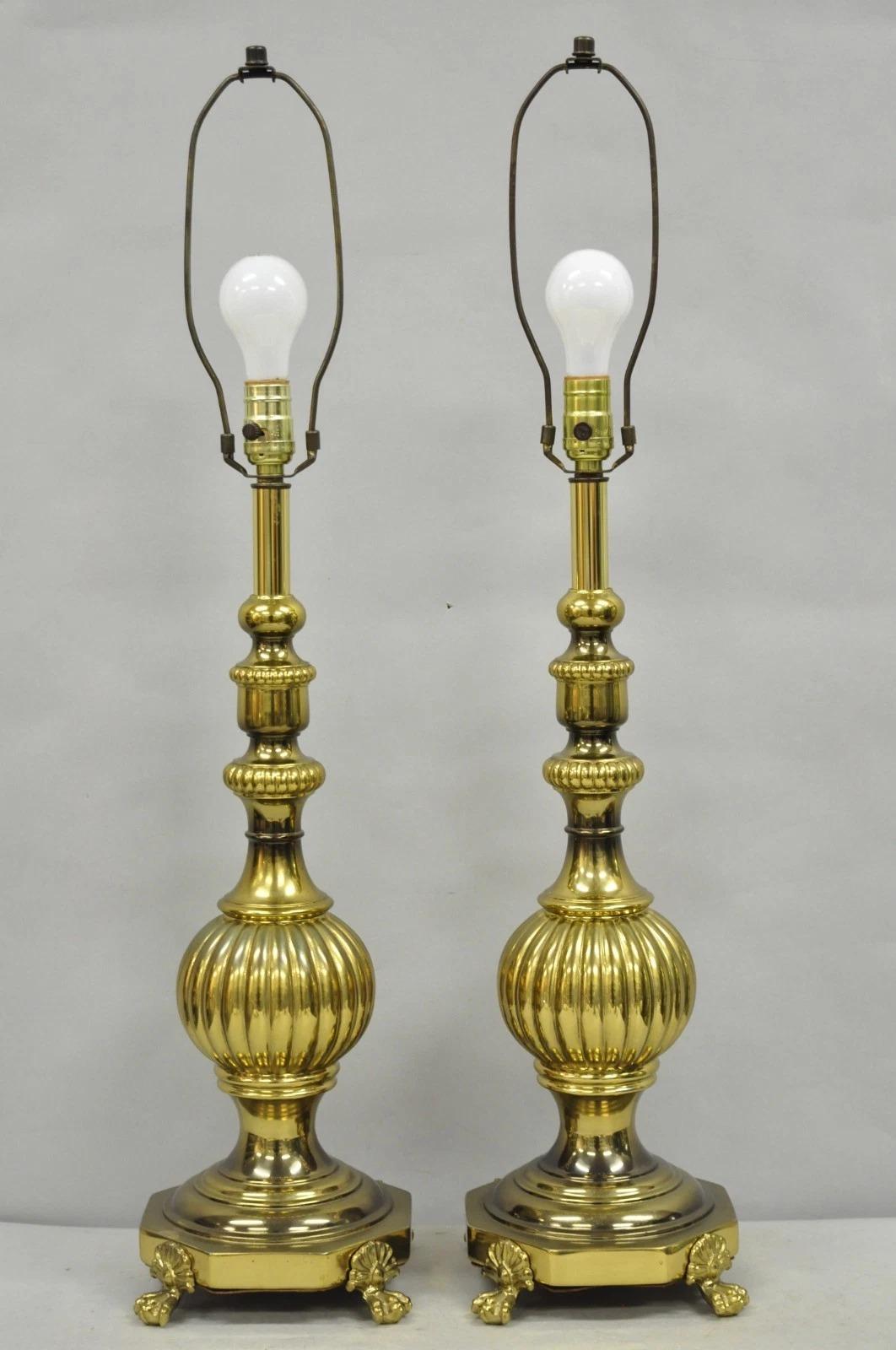 Paire de lampes de table à colonne en laiton bruni de style Empire en vente 5