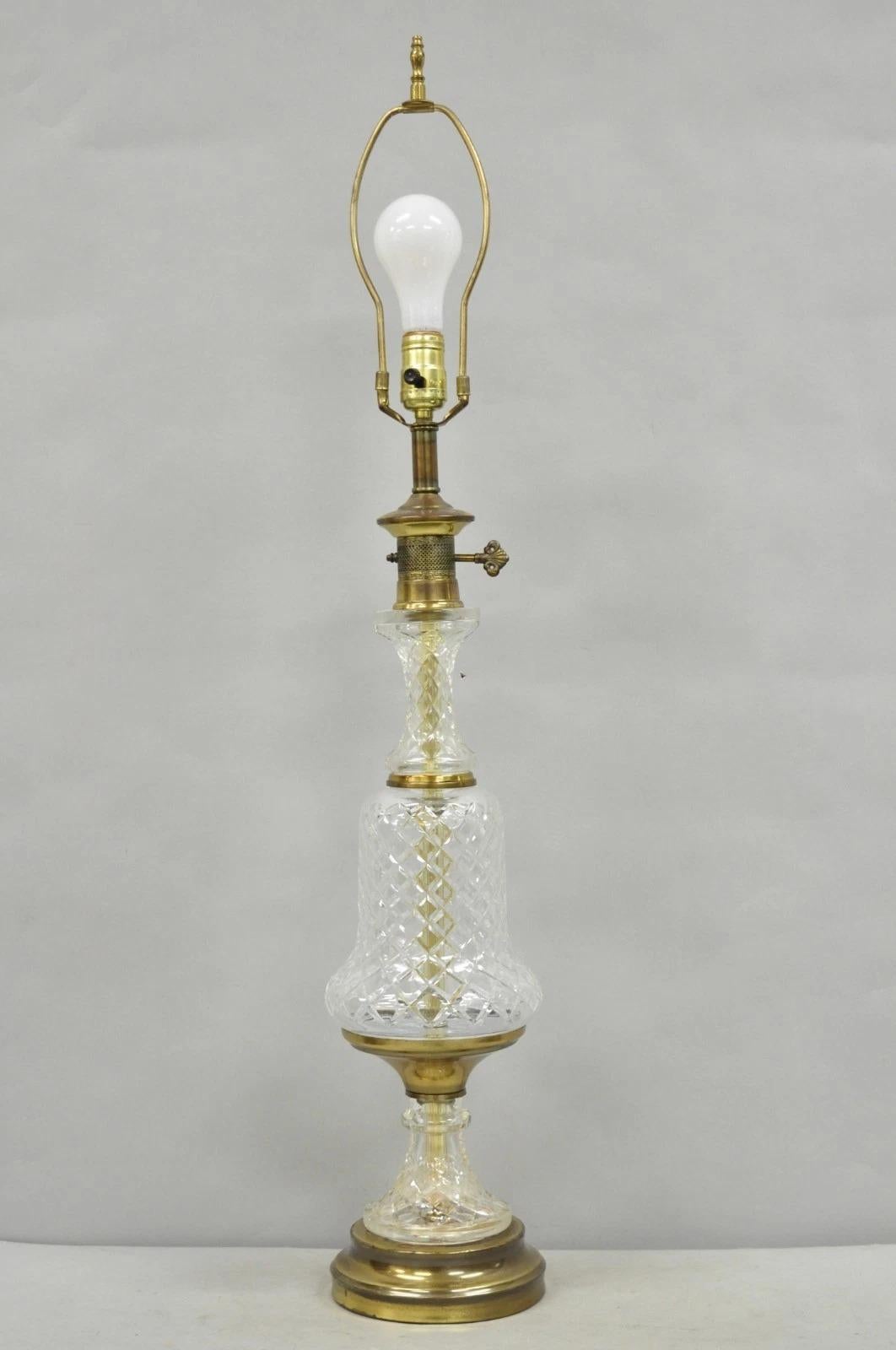 Vintage French Empire Style Crystal Glass Pineapple Column Brass Table Lamp For Sale 7