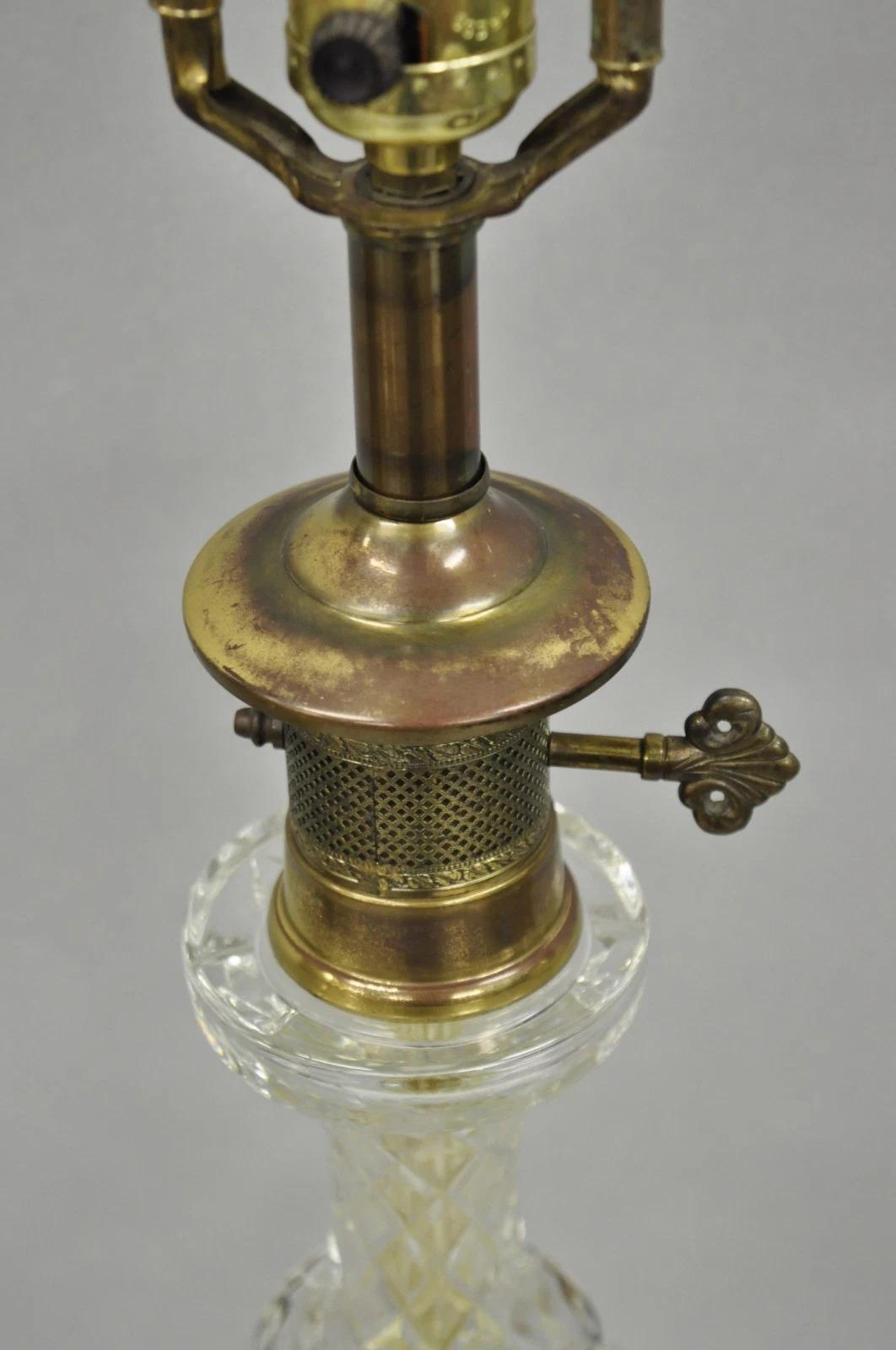 Vintage French Empire Style Crystal Glass Pineapple Column Brass Table Lamp For Sale 3