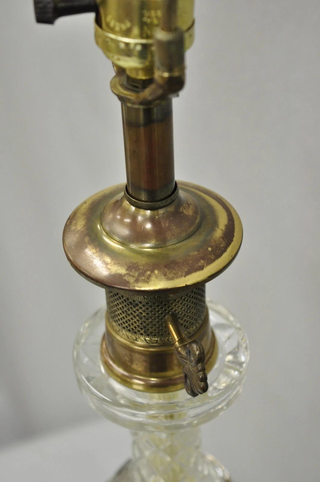 Vintage French Empire Style Crystal Glass Pineapple Column Brass Table Lamp For Sale 4
