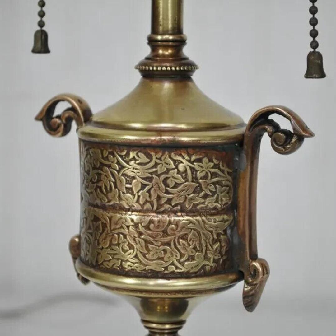 Französische Boudoir-Schminktischlampe im Empire-Stil aus Bronze in Urnenform, Vintage im Angebot 2