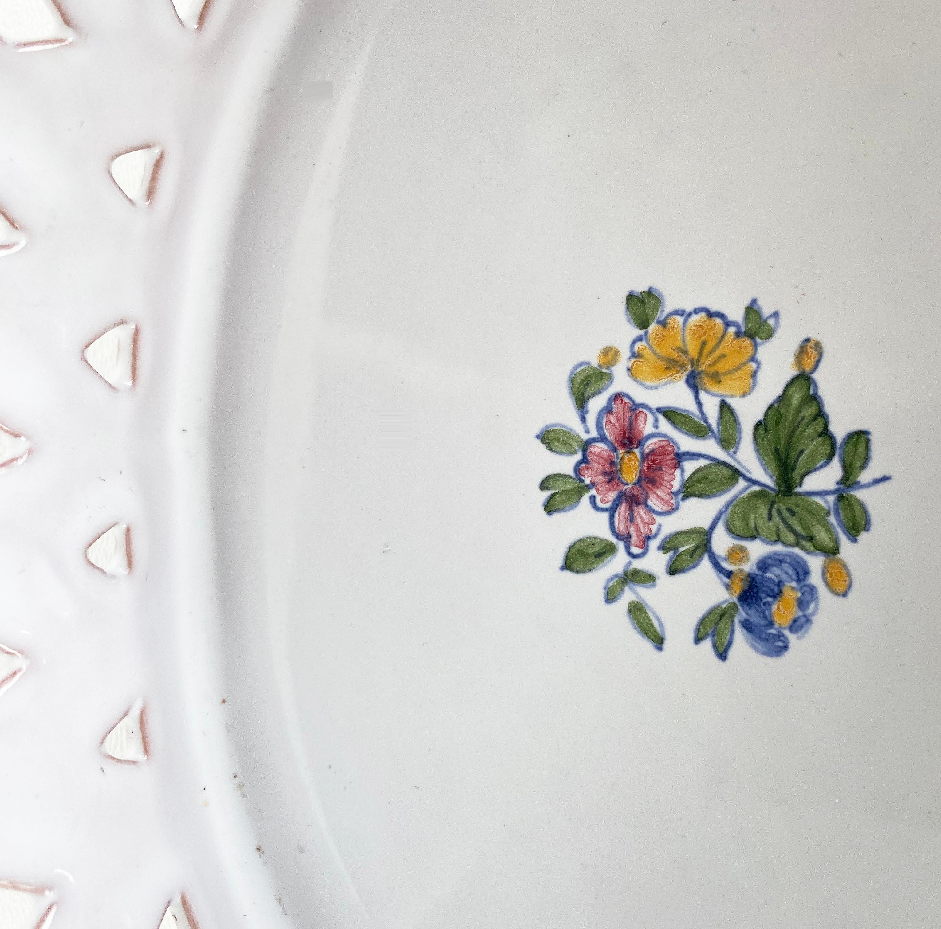 Hand-Painted Vintage French Faience Pierre Deux Lattice Fruit Bowl, Moustiers, France