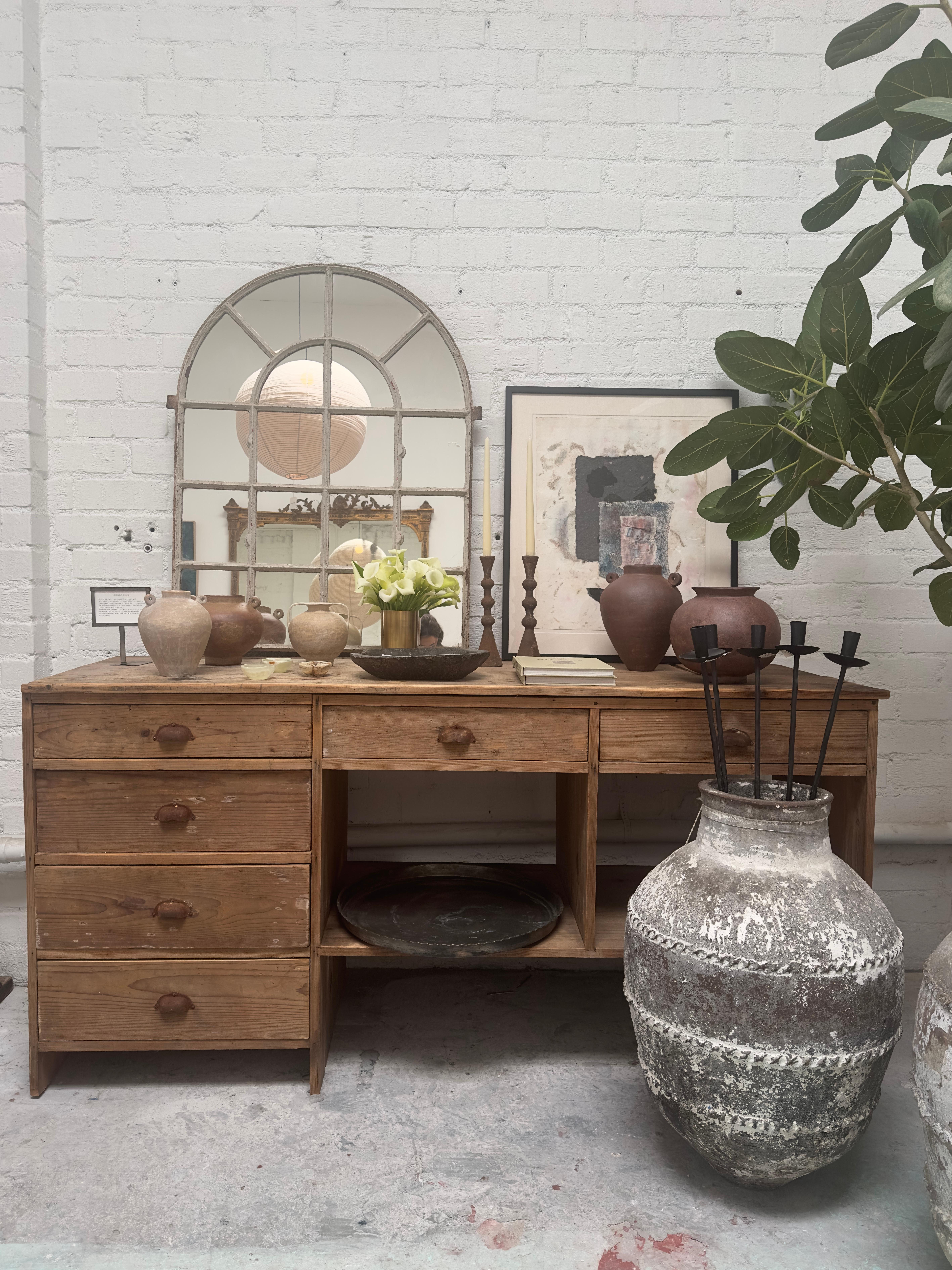 Français Enfilade de ferme française vintage en vente