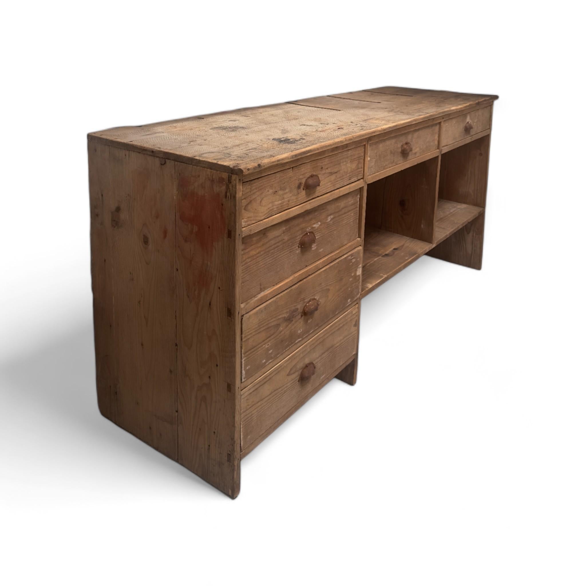 XIXe siècle Enfilade de ferme française vintage en vente