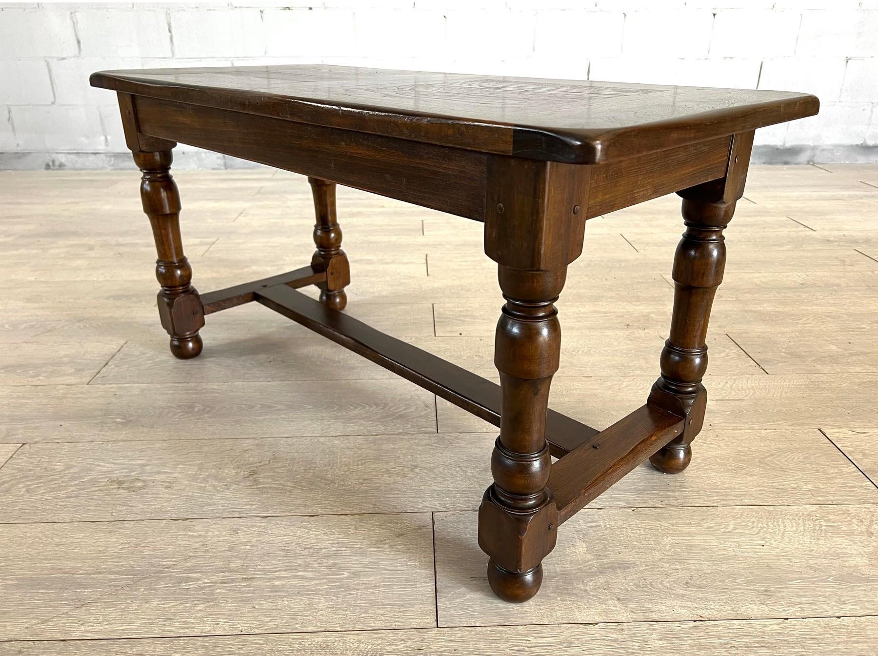 Français Vintage French Farmhouse Walnut Side Coffee Table en vente