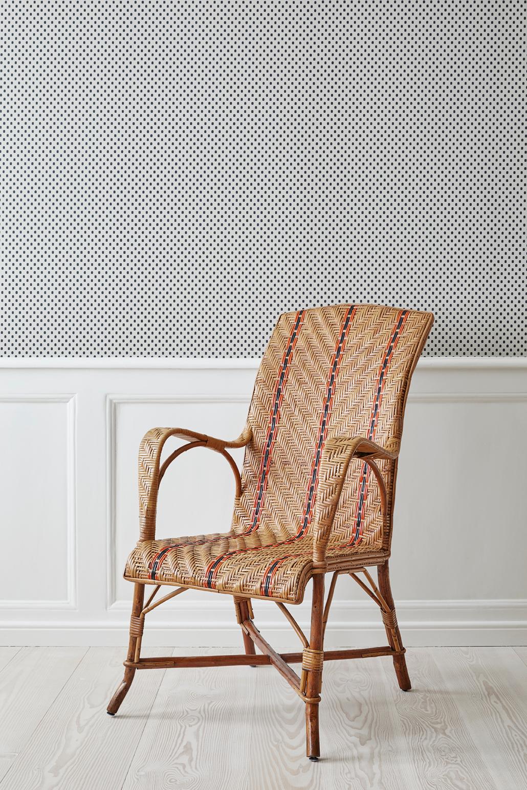 Lovely vintage fauteuil, rattan armchair with orange stripes and woven details. Made in France during the 1930s. 
 