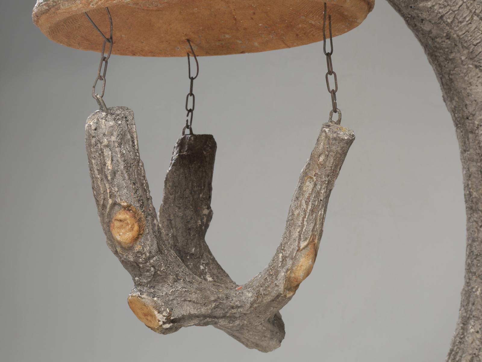 Lanterne ou nourrisson d'oiseaux français en faux bois avec jardinière intégrée, entièrement d'origine  en vente 1