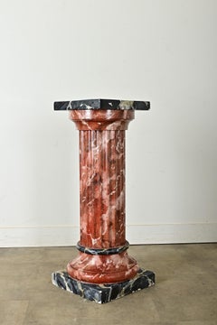 Colonna in marmo con finitura finta francese vintage