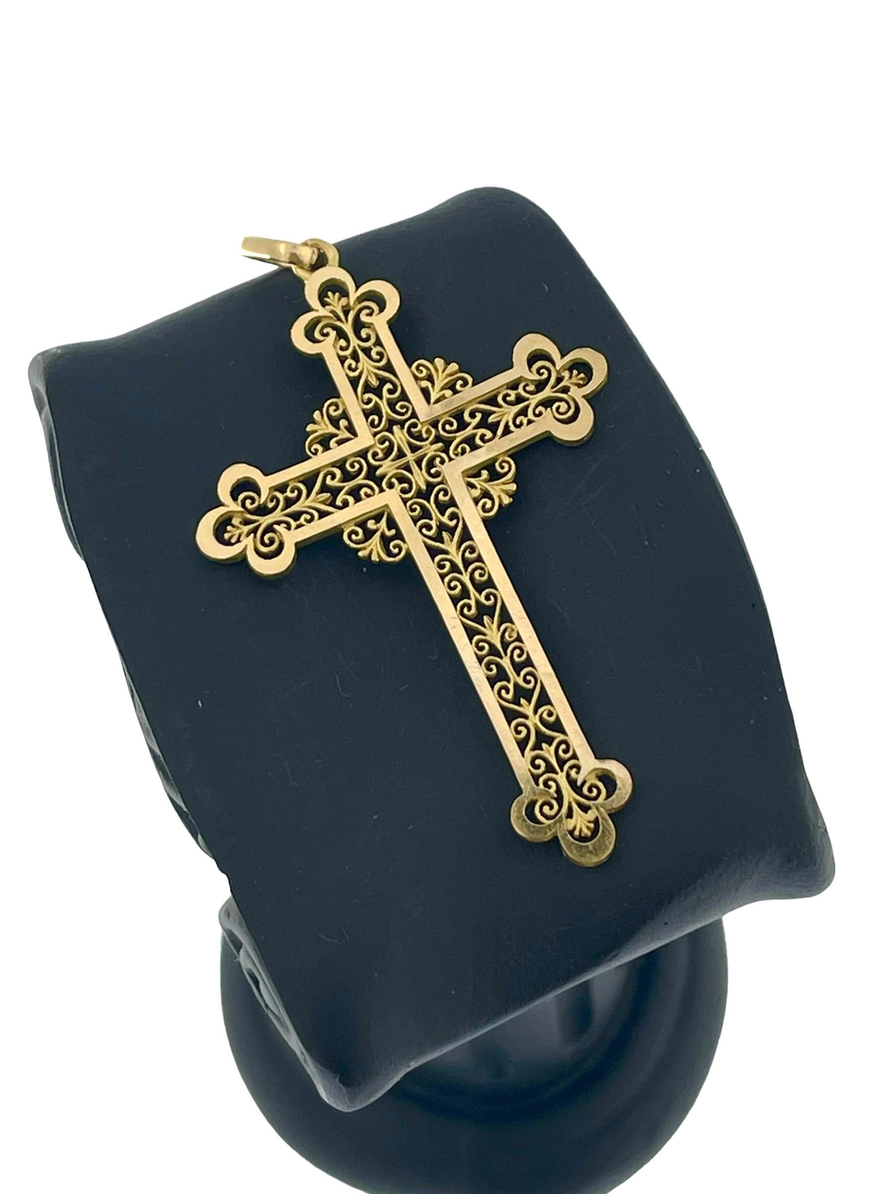 Women's or Men's Vintage French Filigree Cross Yellow Gold For Sale