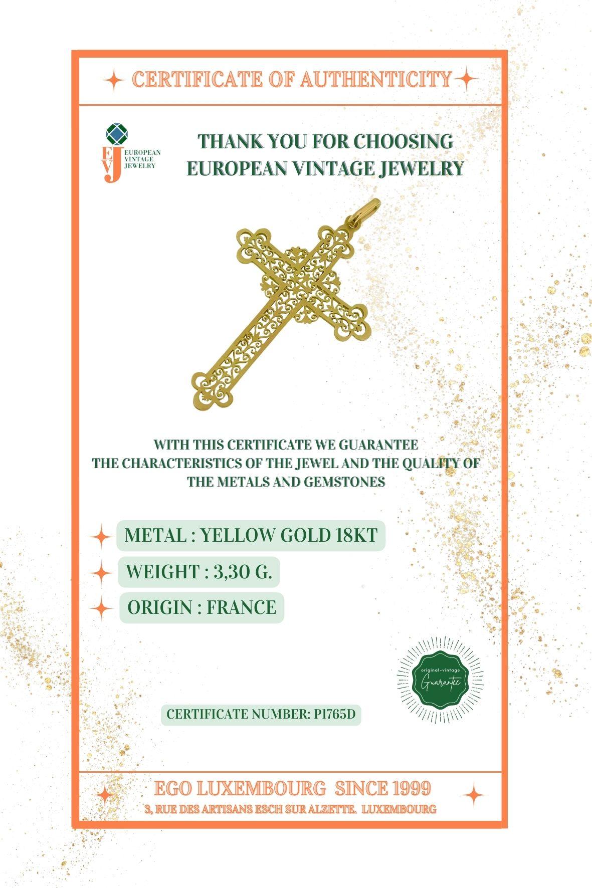 Vintage French Filigree Cross Yellow Gold For Sale 2